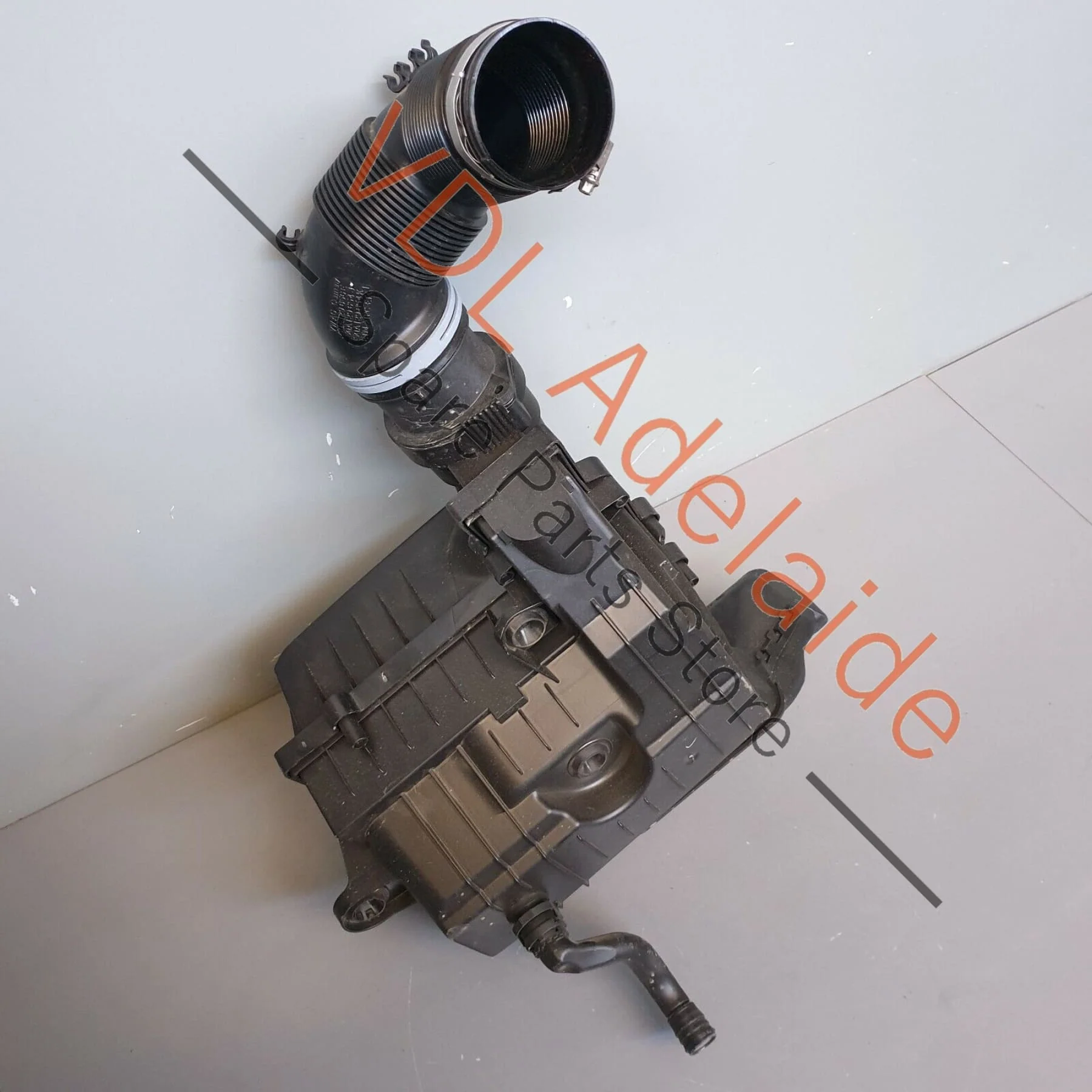 VW Tiguan MQB Mk2 1.6 2.0L Diesel Air Filter Box Assembly with Air Mass Meter - Image 7