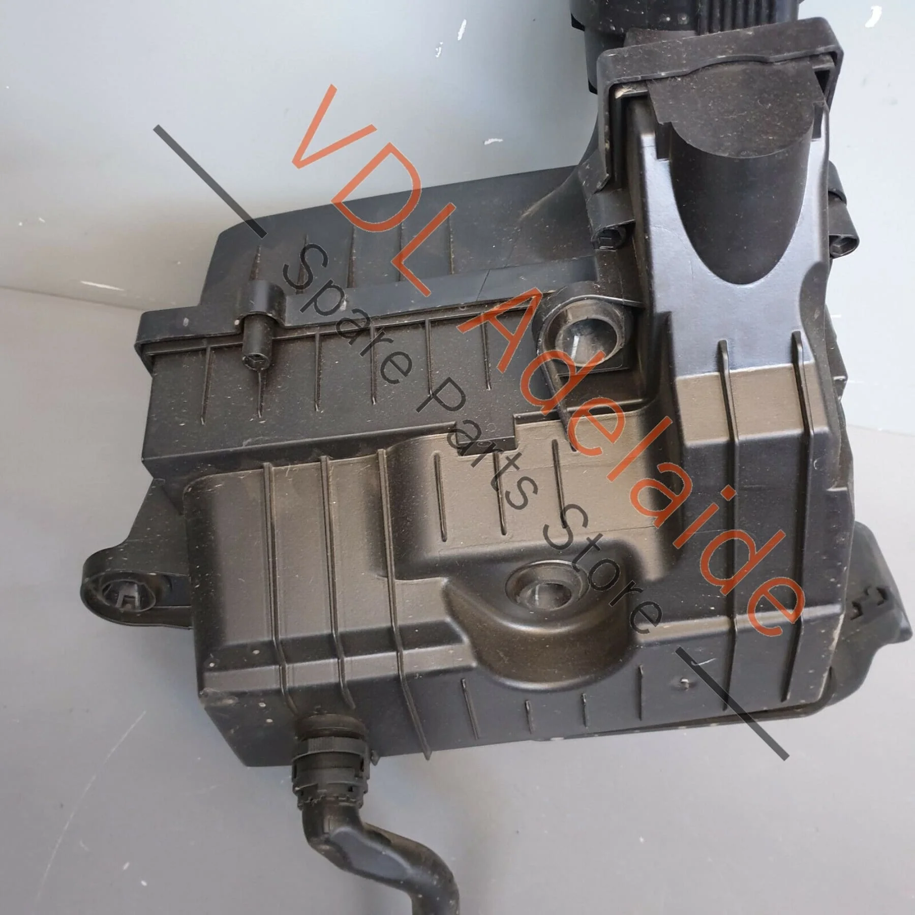 VW Tiguan MQB Mk2 1.6 2.0L Diesel Air Filter Box Assembly with Air Mass Meter - Image 8