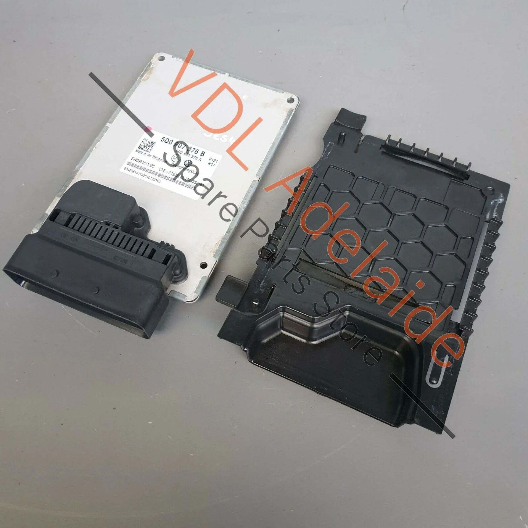 VW Tiguan MQB Mk2 Control Unit for Electronic Regulated Damping 5Q0907376B - Image 3
