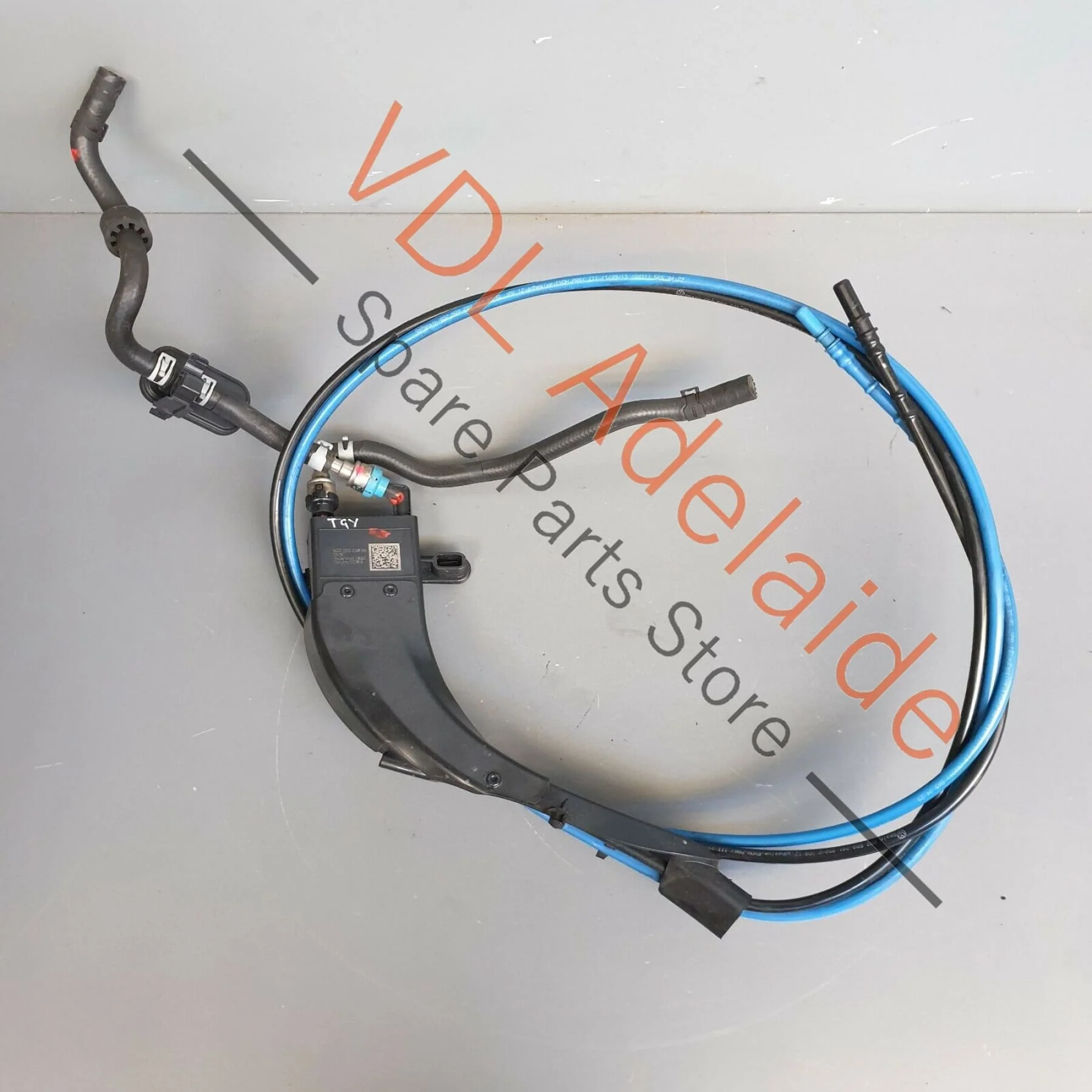 VW Golf MK7 Estate Wagon 2.0 Set of Diesel Fuel Lines 5Q0200059BS