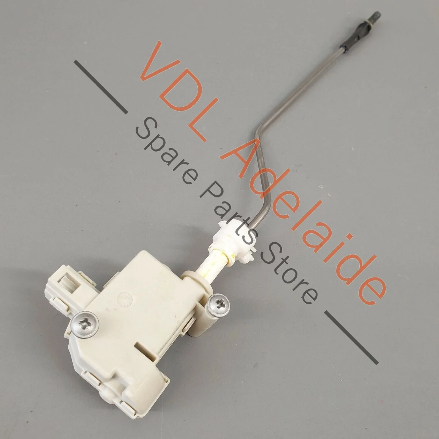 VW Passat R36 B6 3C Fuel Filler Flap Throttle Control Element 3C0810773 - Image 4