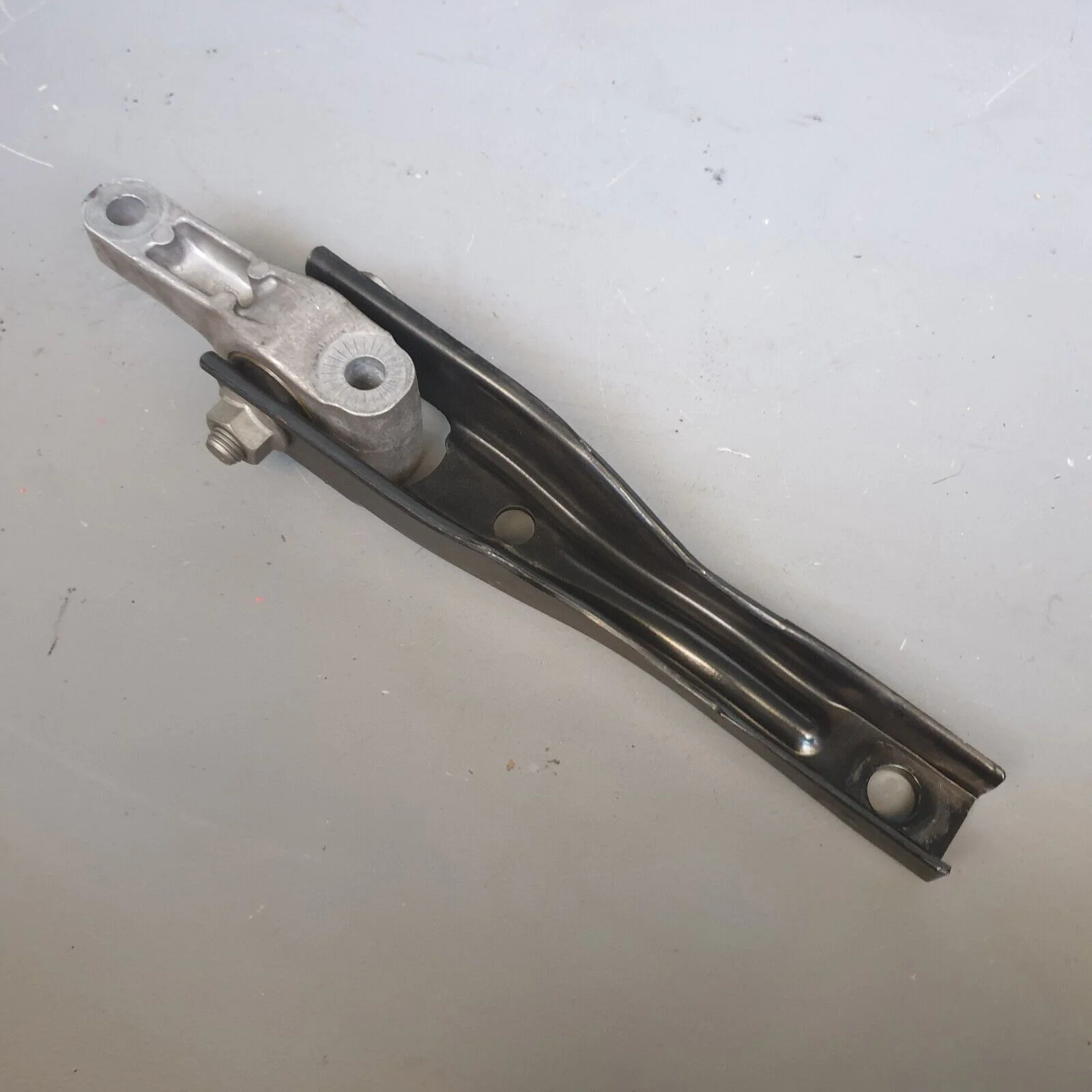 VW Golf R MK7 Dogbone Engine Lower Pendulum Mount Support 5Q0199855J - Image 4