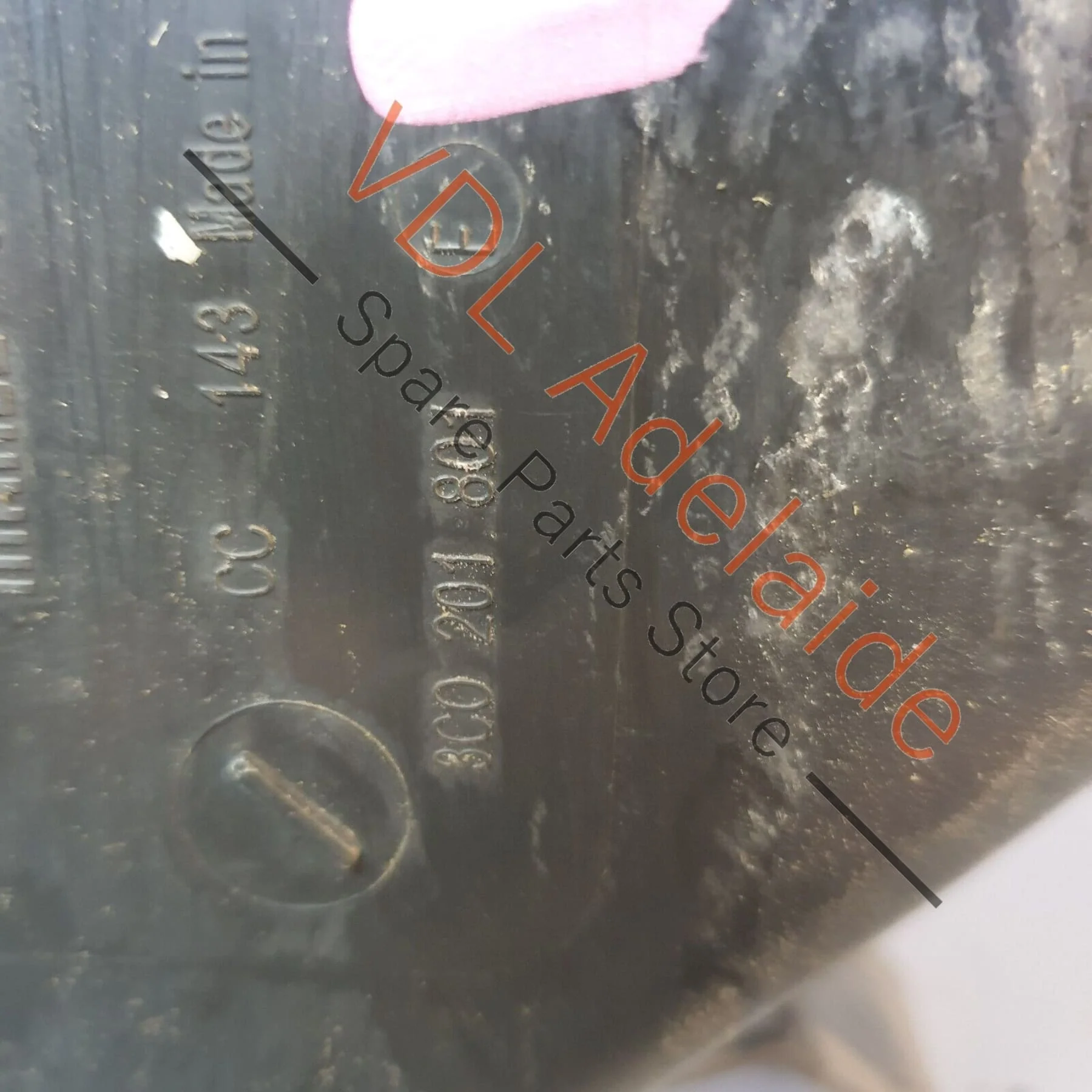 VW Passat R36 B6 3C Activated Charcoal Canister 3C0201801E for Petrol Vehicle - Image 3
