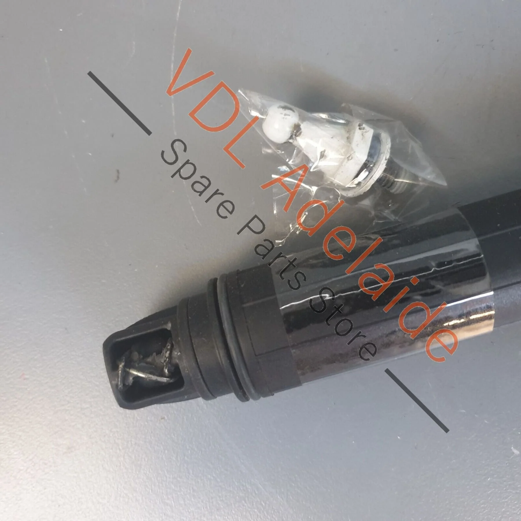VW Tiguan MQB Mk2 Automatic Opening Rear Lid Drive Unit Motor 5NA827851A 905 - Image 4