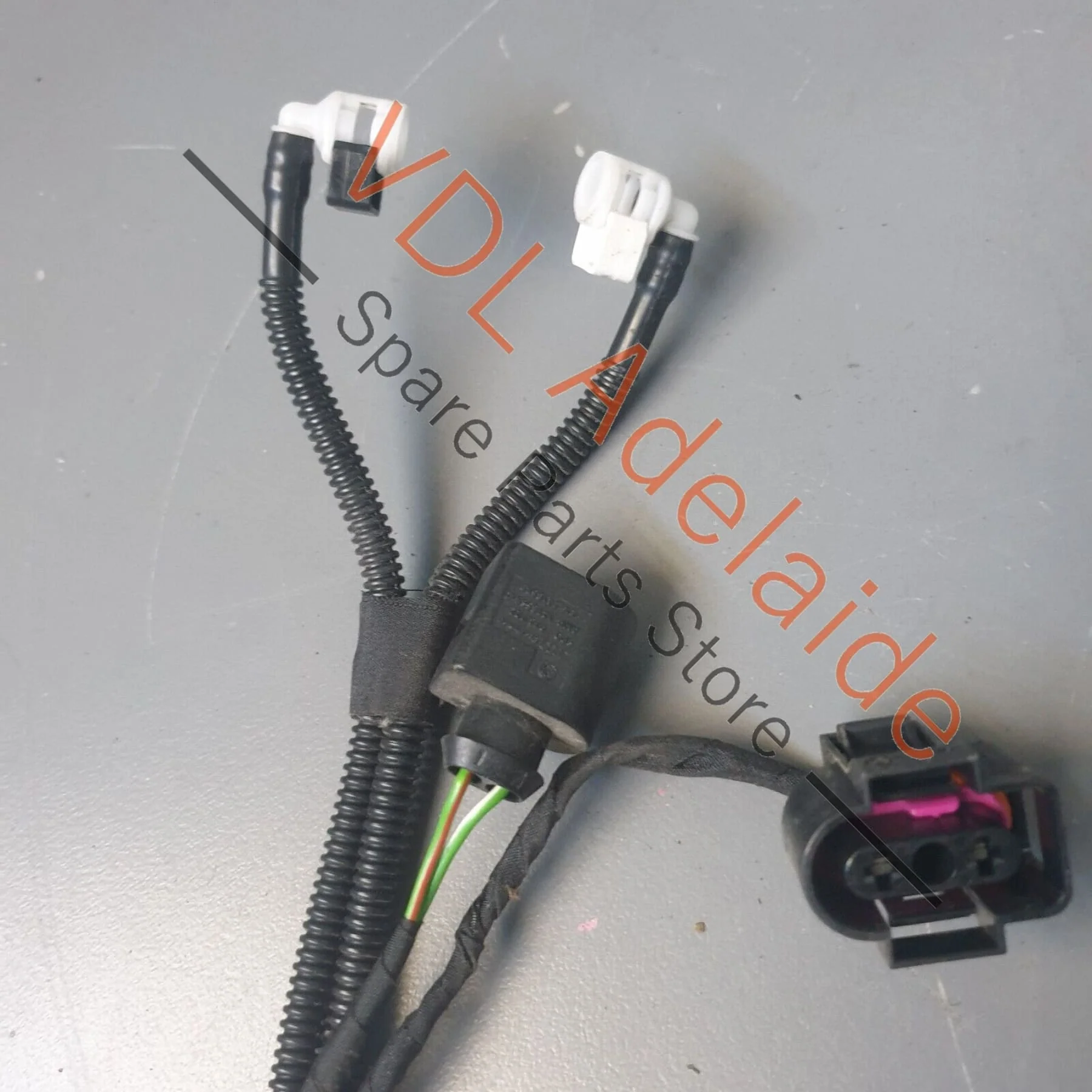 VW Tiguan MQB Mk2 Windscreen Headlight Washer Reservoir Wiring Harness Cable - Image 5