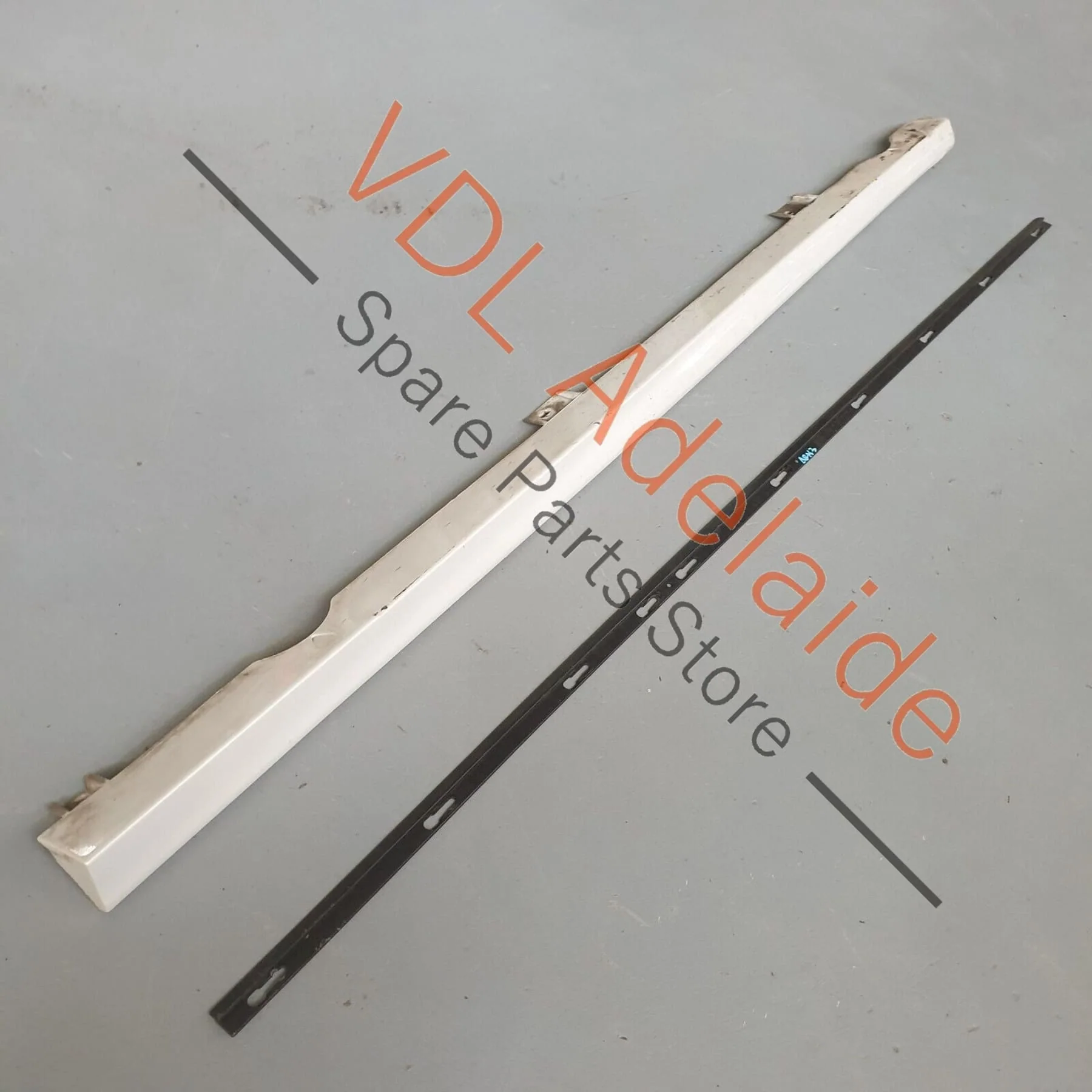 VW Golf R MK7 Left Sideskirt Side Skirt Sil Panel Moulding Member Trim 5G0853855 **DISCOUNTED ITEM**