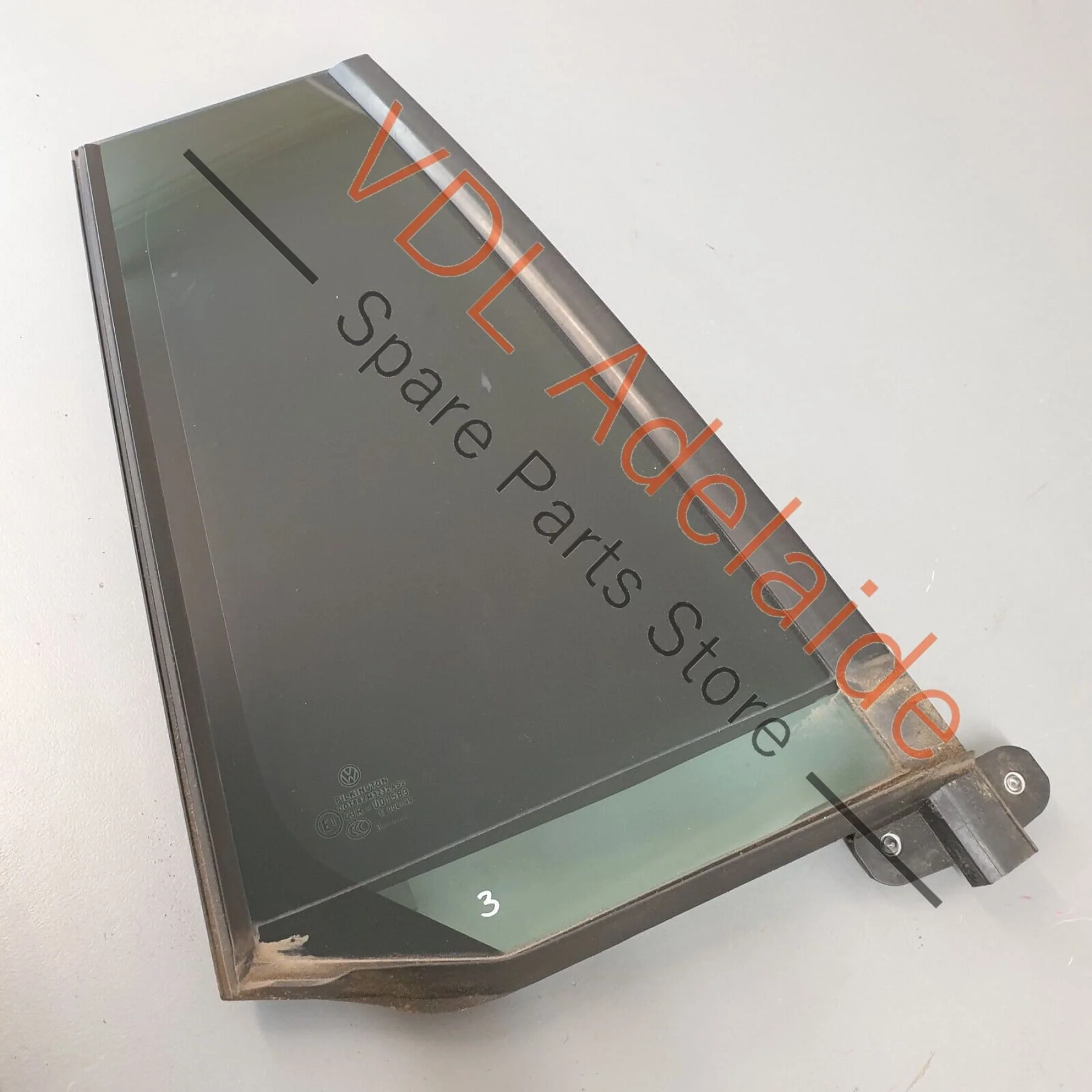 VW Golf MK7 Wagon Right RHS Fixed Window for Rear Door 5G9845214B