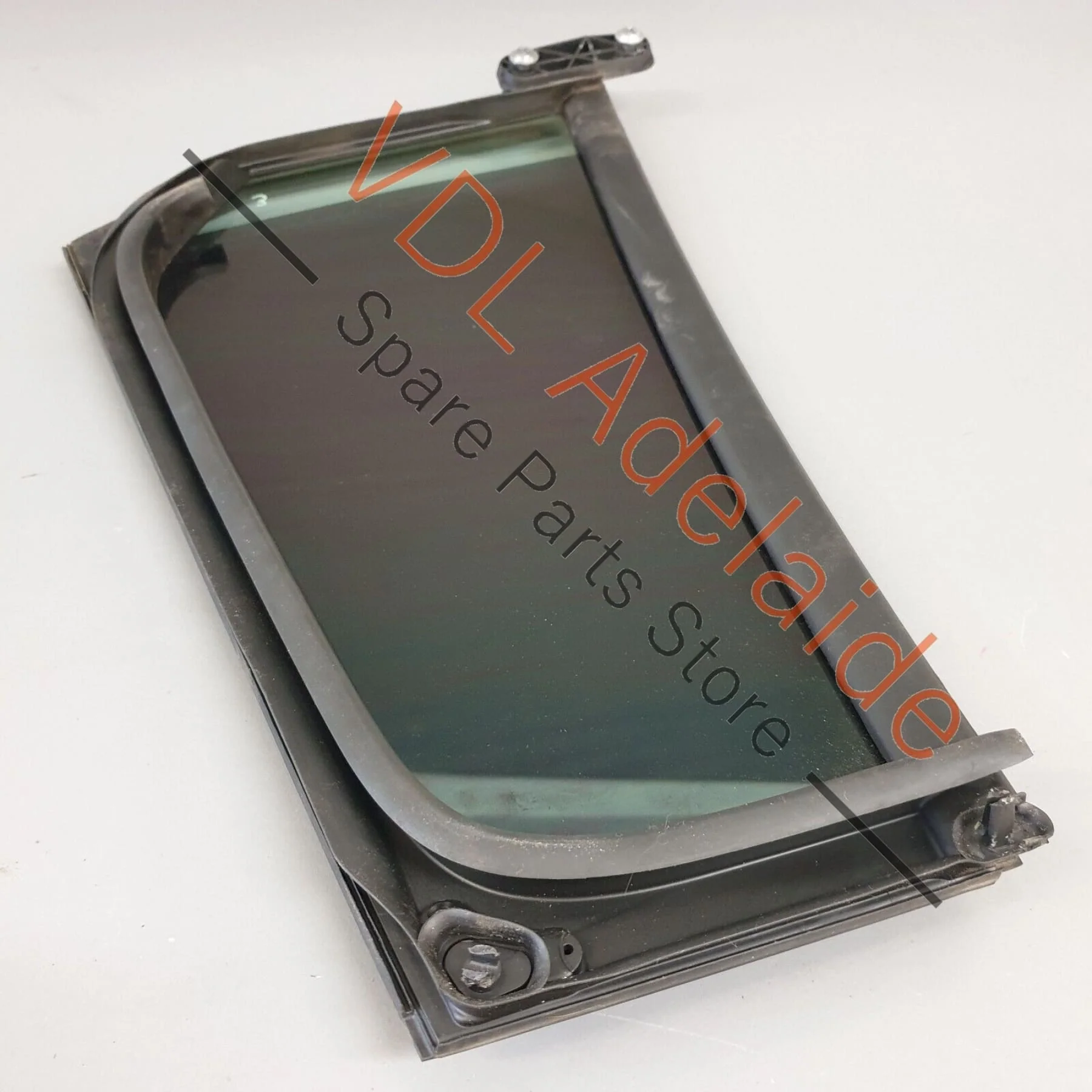 VW Golf MK7 Wagon Right RHS Fixed Window for Rear Door 5G9845214B - Image 9
