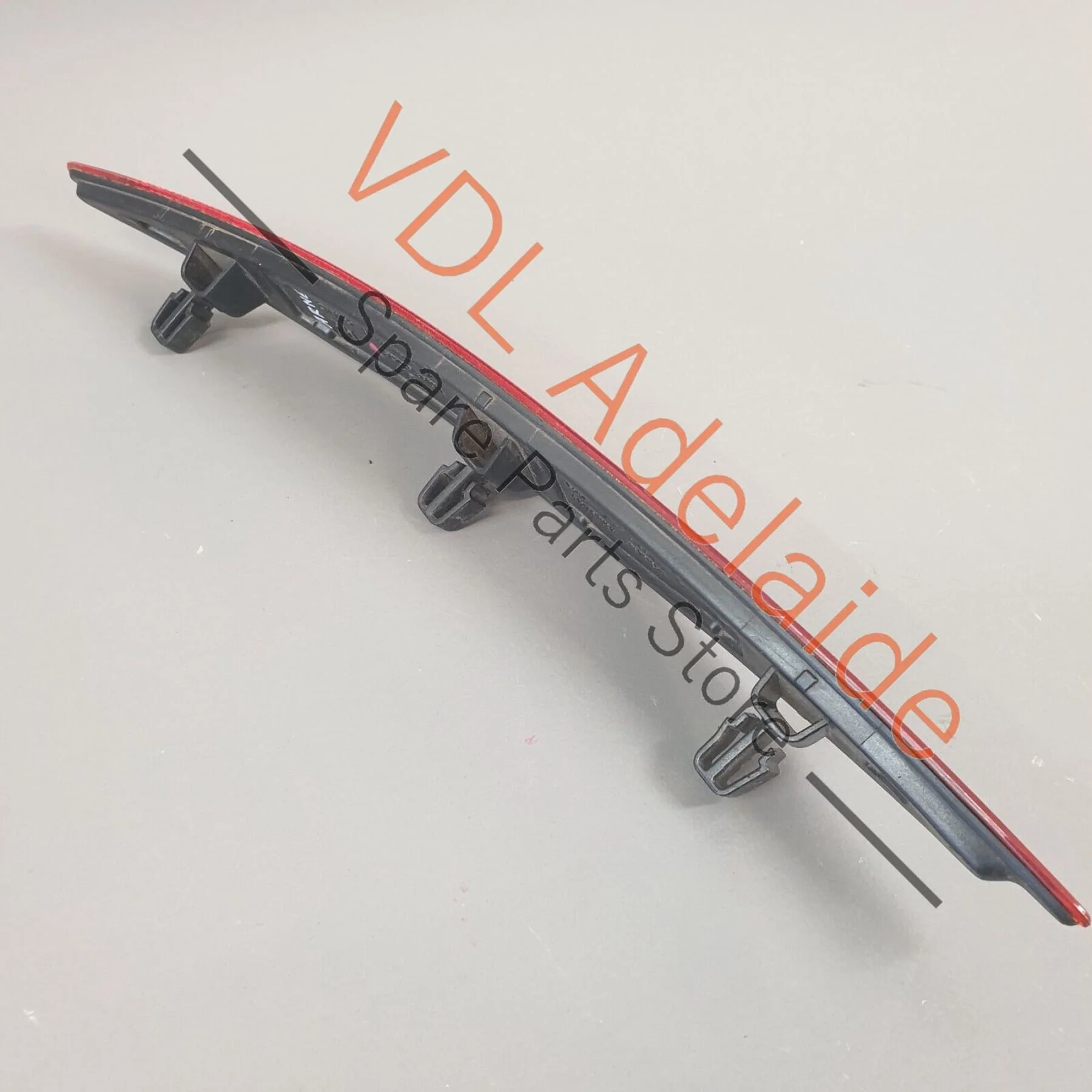 VW Golf Mk7 GTi Right Rear Bumper Light Reflector 5G0945106 - Image 4