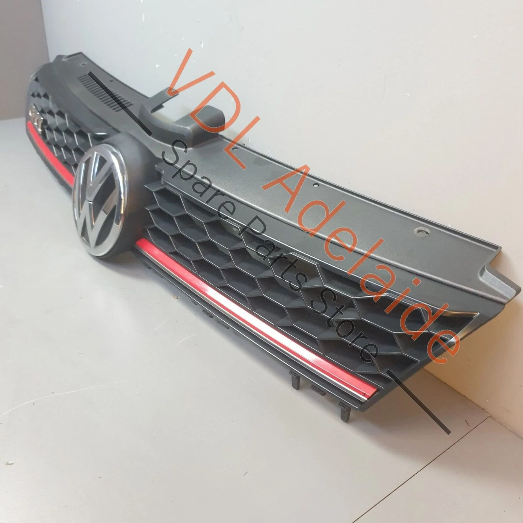Genuine OEM VW Golf GTi Mk7 Front Grille Assembly with Badges 5G0853651AM BTU - Image 3