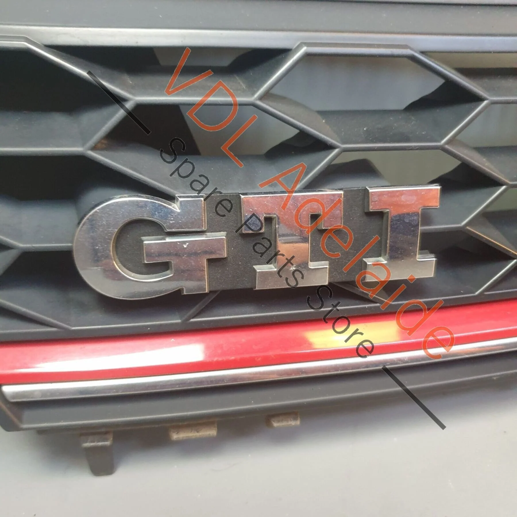 Genuine OEM VW Golf GTi Mk7 Front Grille Assembly with Badges 5G0853651AM BTU - Image 4