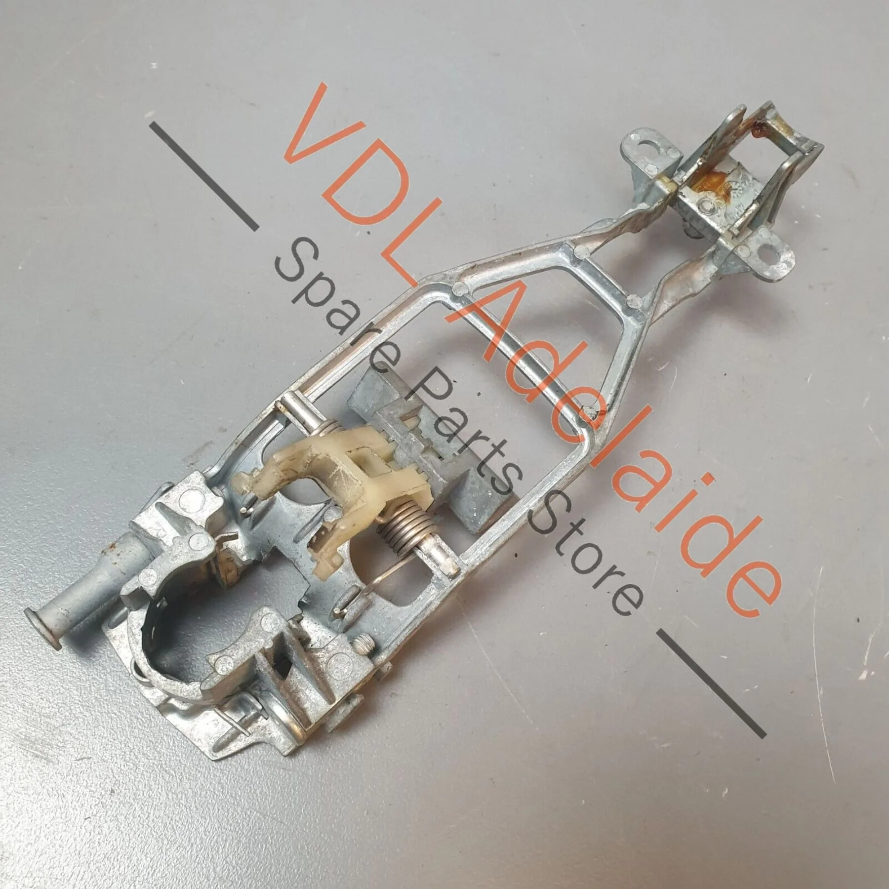 VW Touareg V10 7L Left Side Rear Door Handle Mounting Bar 7L0839885B