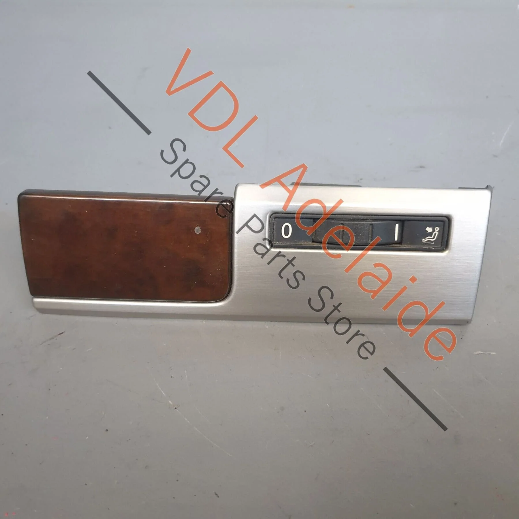 VW Touareg V10 7L Burr Walnut & Aluminium Dash Interior Trim for Right Side Dash 7L6858629C