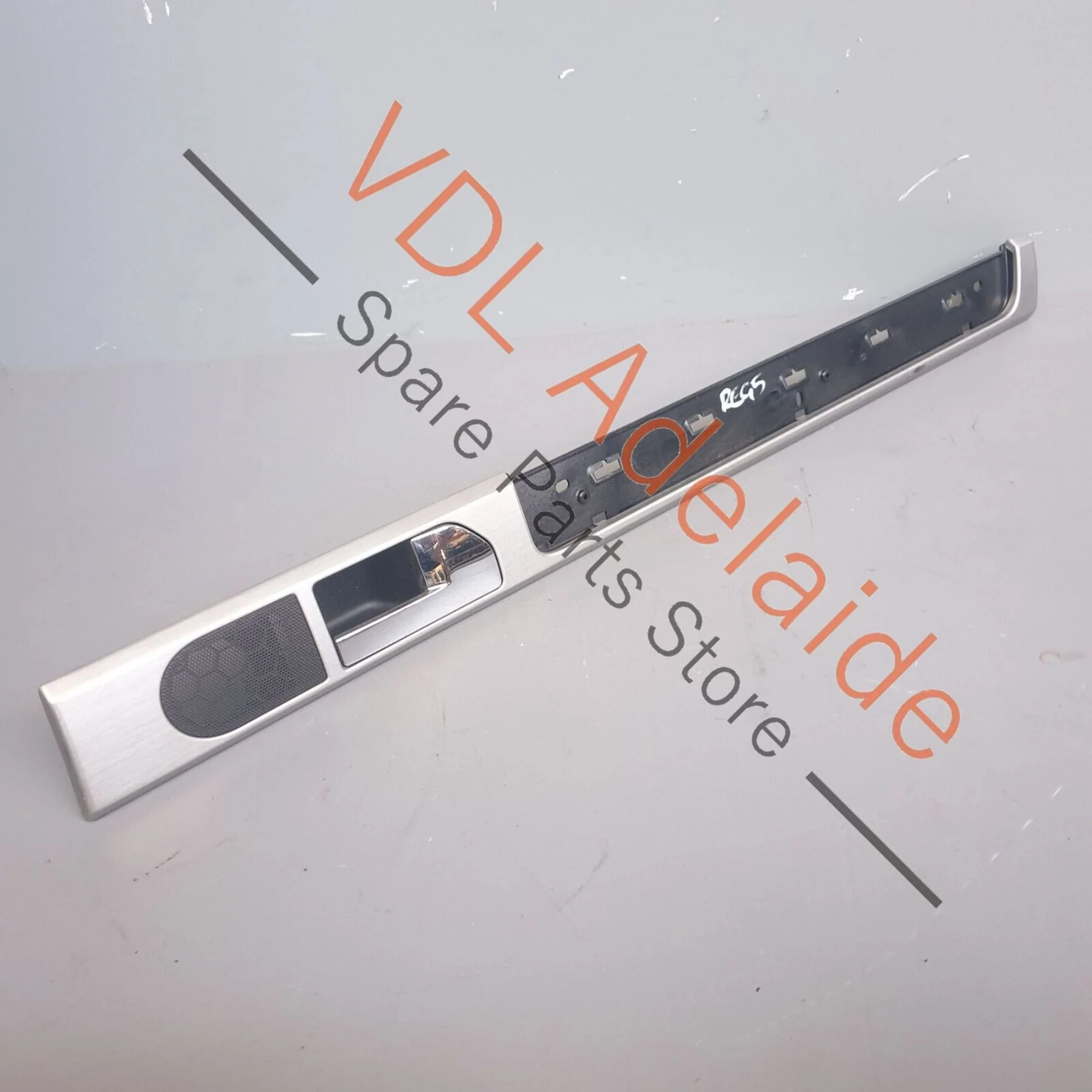 VW Touareg V10 7L Interior Rear Right Aluminium Door Trim Insert