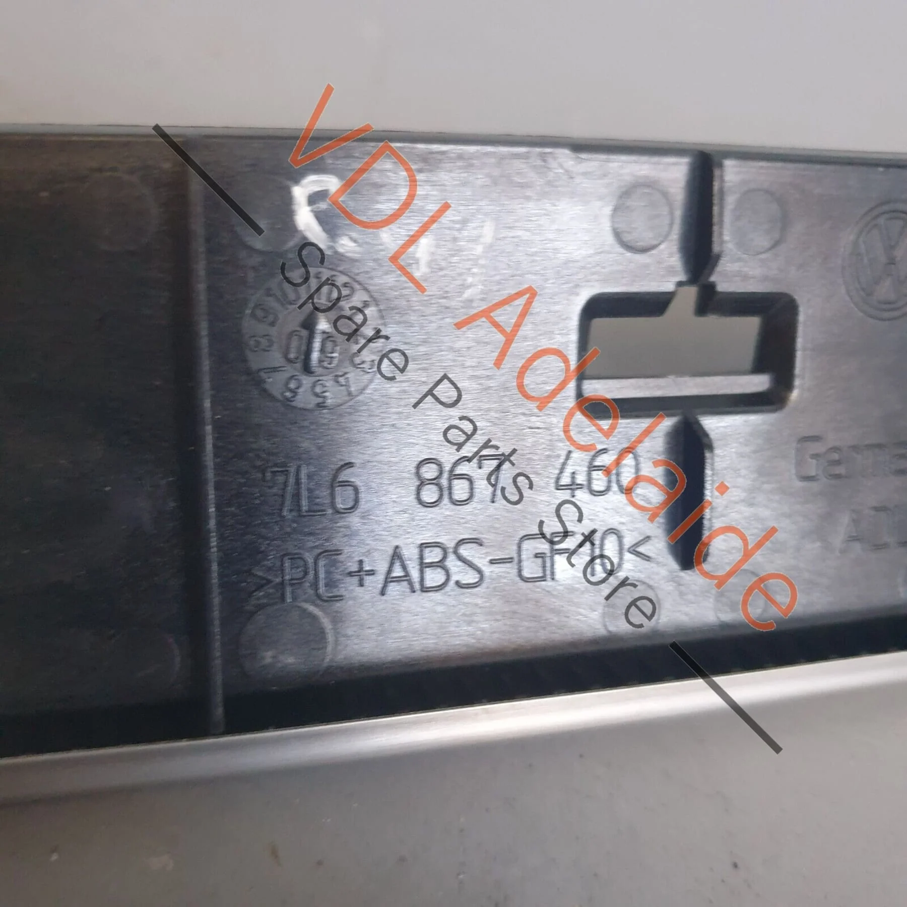 VW Touareg V10 7L Interior Rear Right Aluminium Door Trim Insert - Image 6