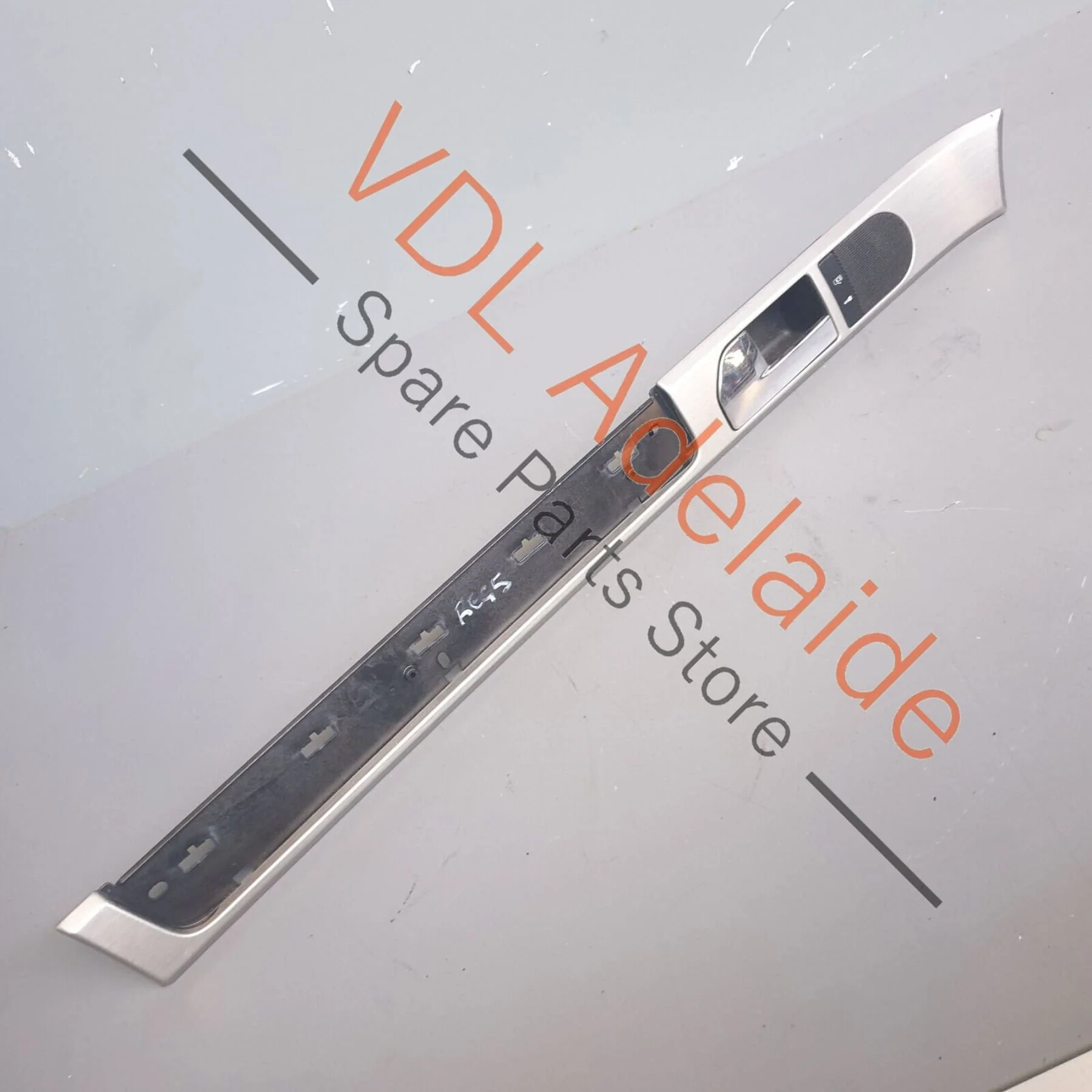 VW Touareg V10 7L Interior Front Left Aluminium Door Trim Insert