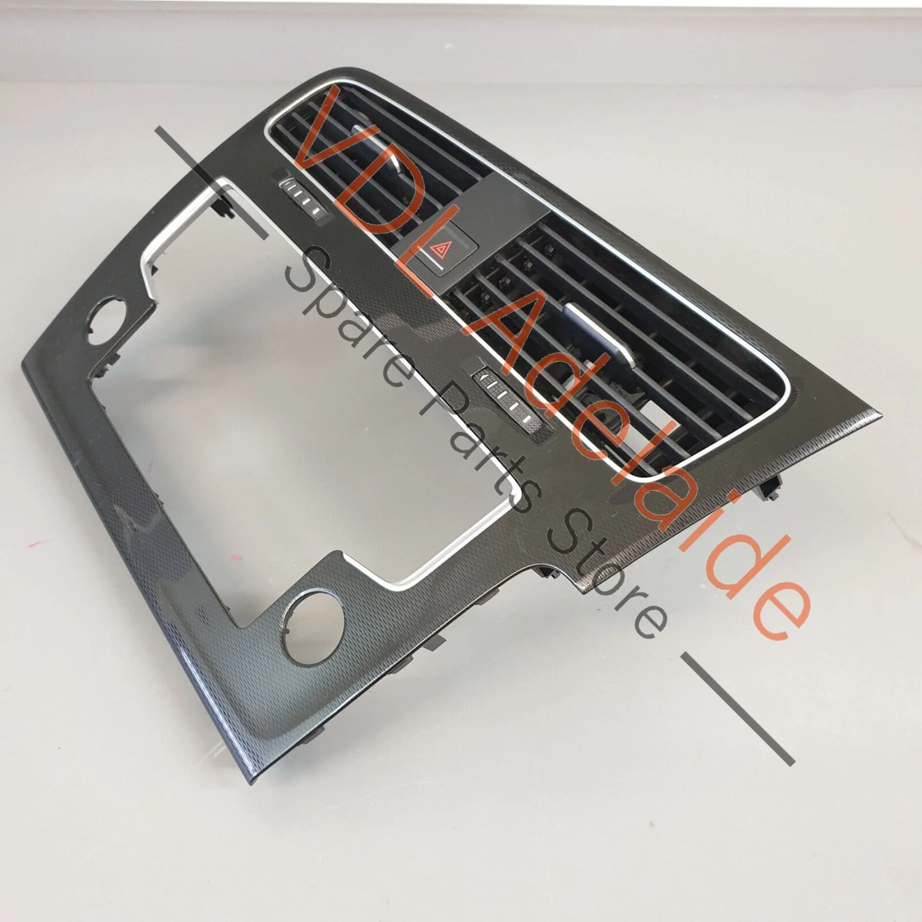 VW Golf GTi Mk7 Centre Dash Double Air Vent & Trim For RHD 5G2819728AG - Image 4