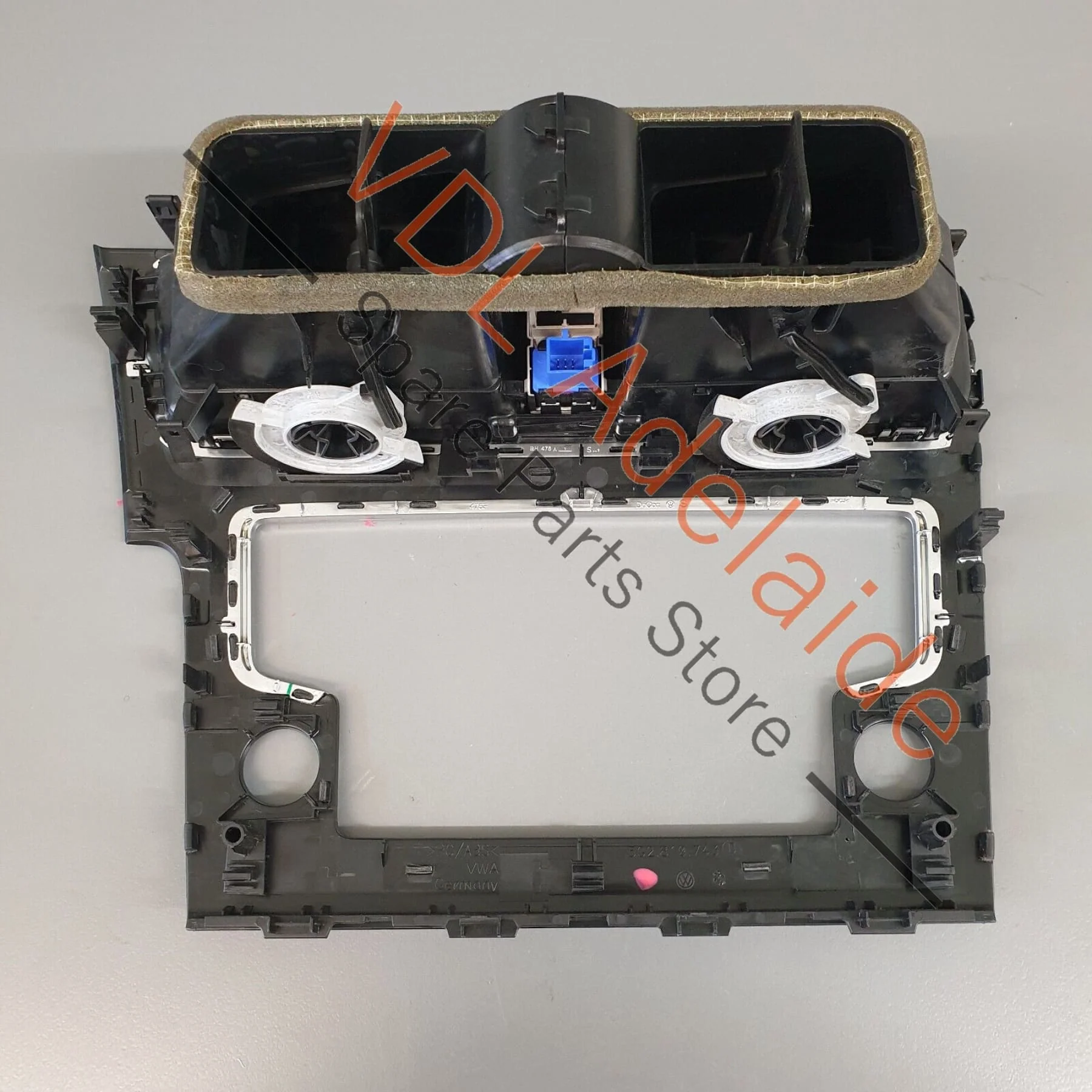 VW Golf GTi Mk7 Centre Dash Double Air Vent & Trim For RHD 5G2819728AG - Image 7