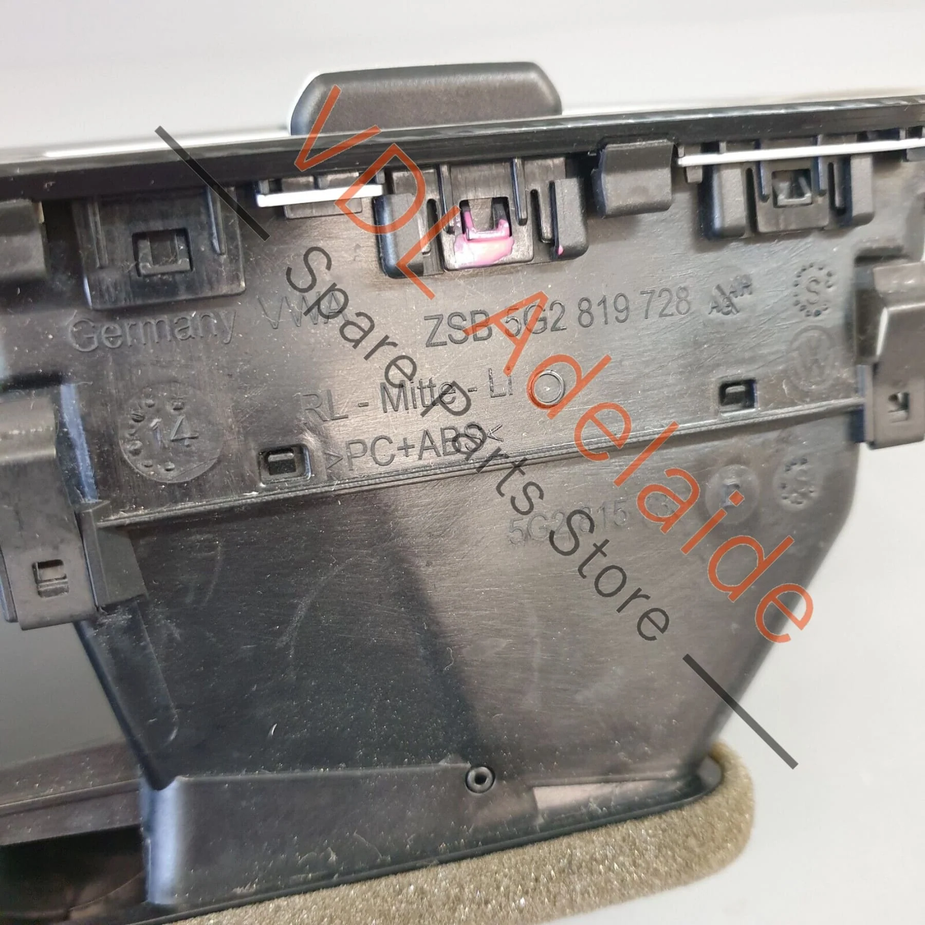 VW Golf GTi Mk7 Centre Dash Double Air Vent & Trim For RHD 5G2819728AG - Image 9
