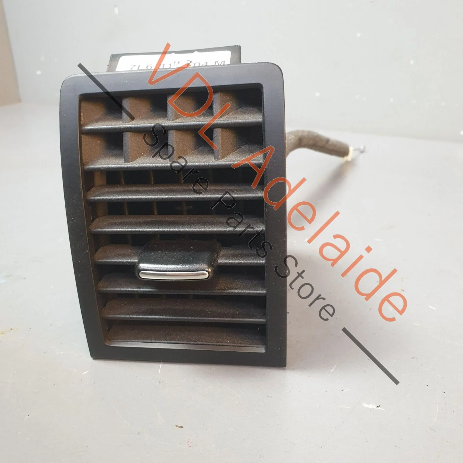 Volkswagen VW Touareg 7L LHS Left Dashboard Air Vent A/C AC Duct 7L6819704K