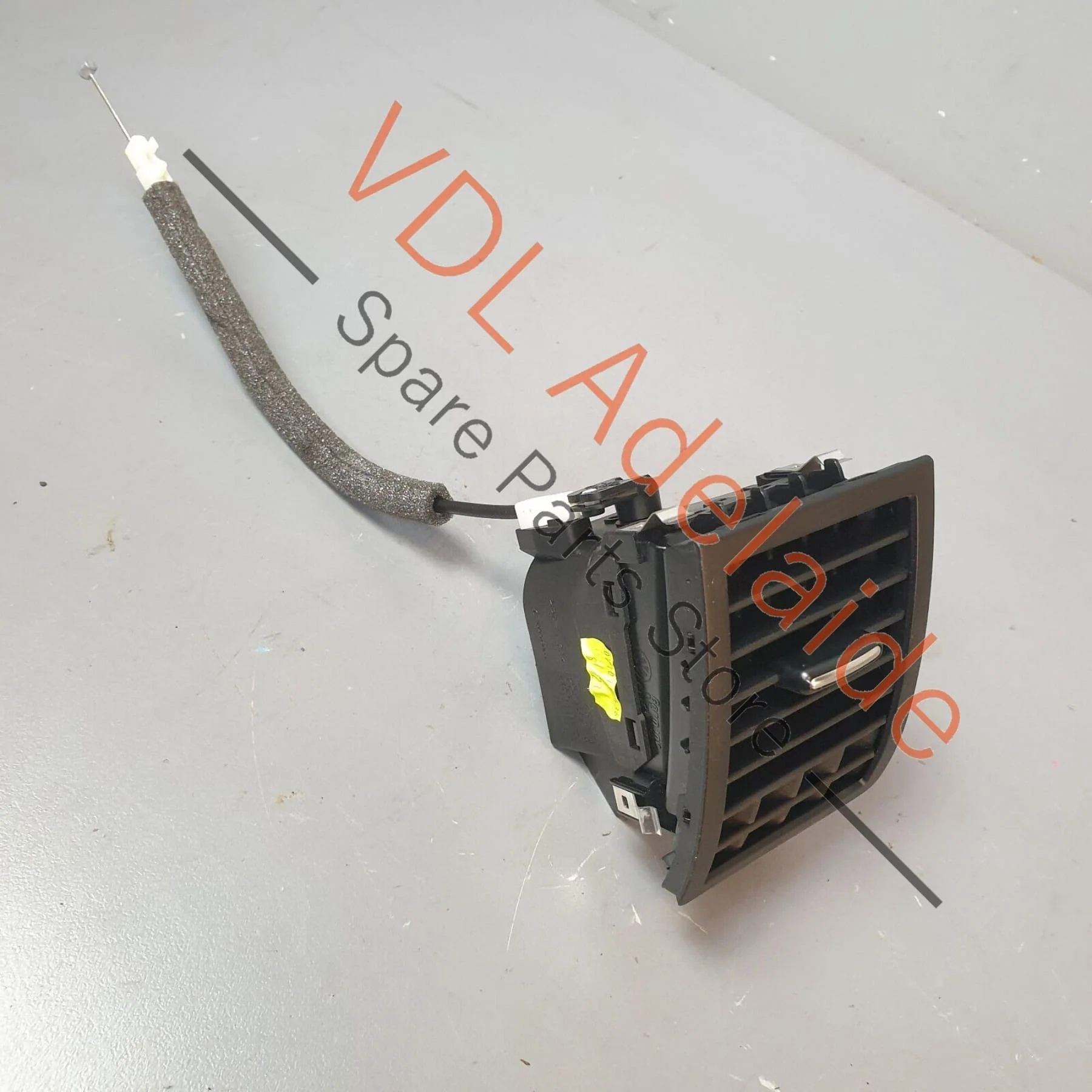 Volkswagen VW Touareg 7L LHS Left Dashboard Air Vent A/C AC Duct 7L6819704K - Image 5