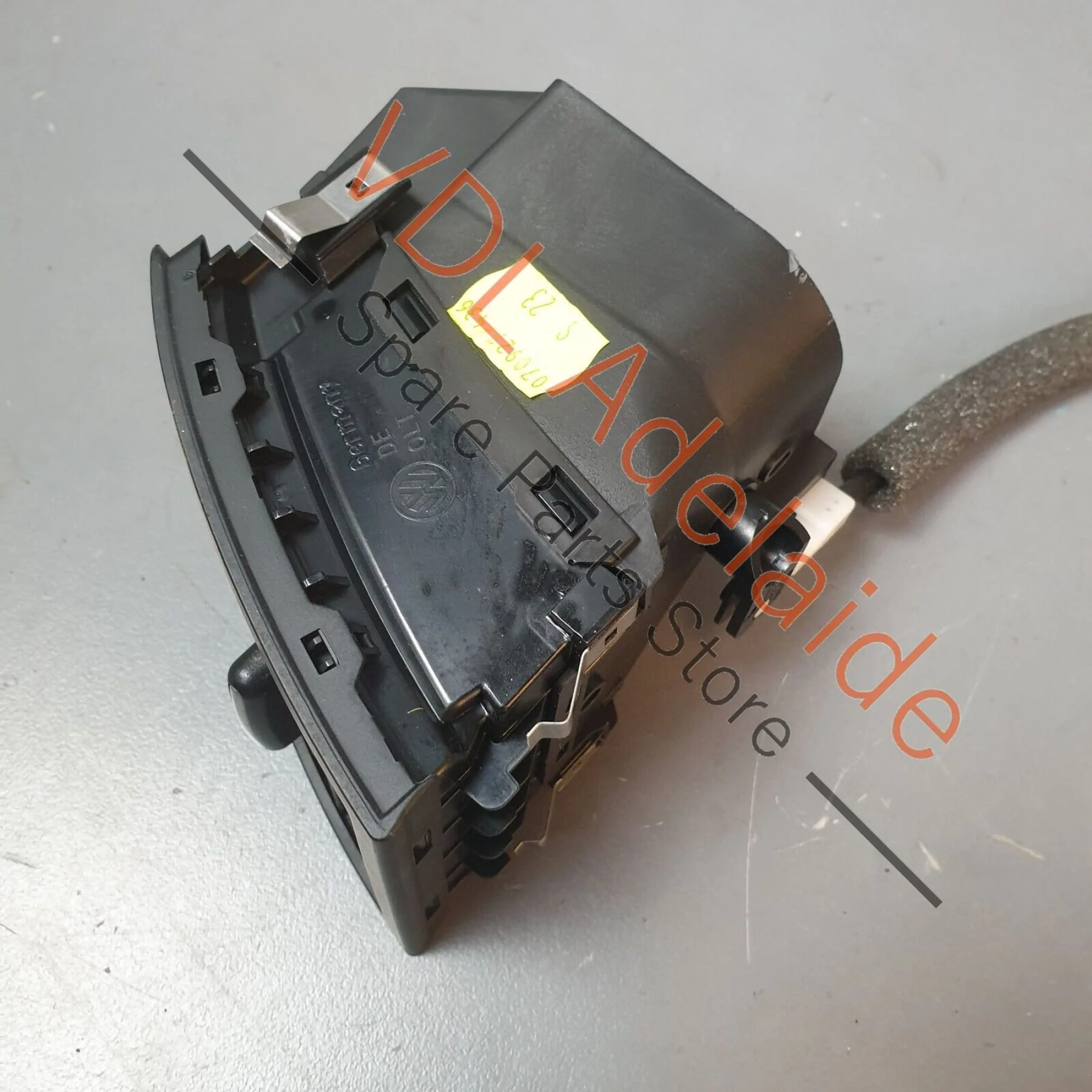 Volkswagen VW Touareg 7L RHS Right Dashboard Air Vent A/C AC Duct - Image 5