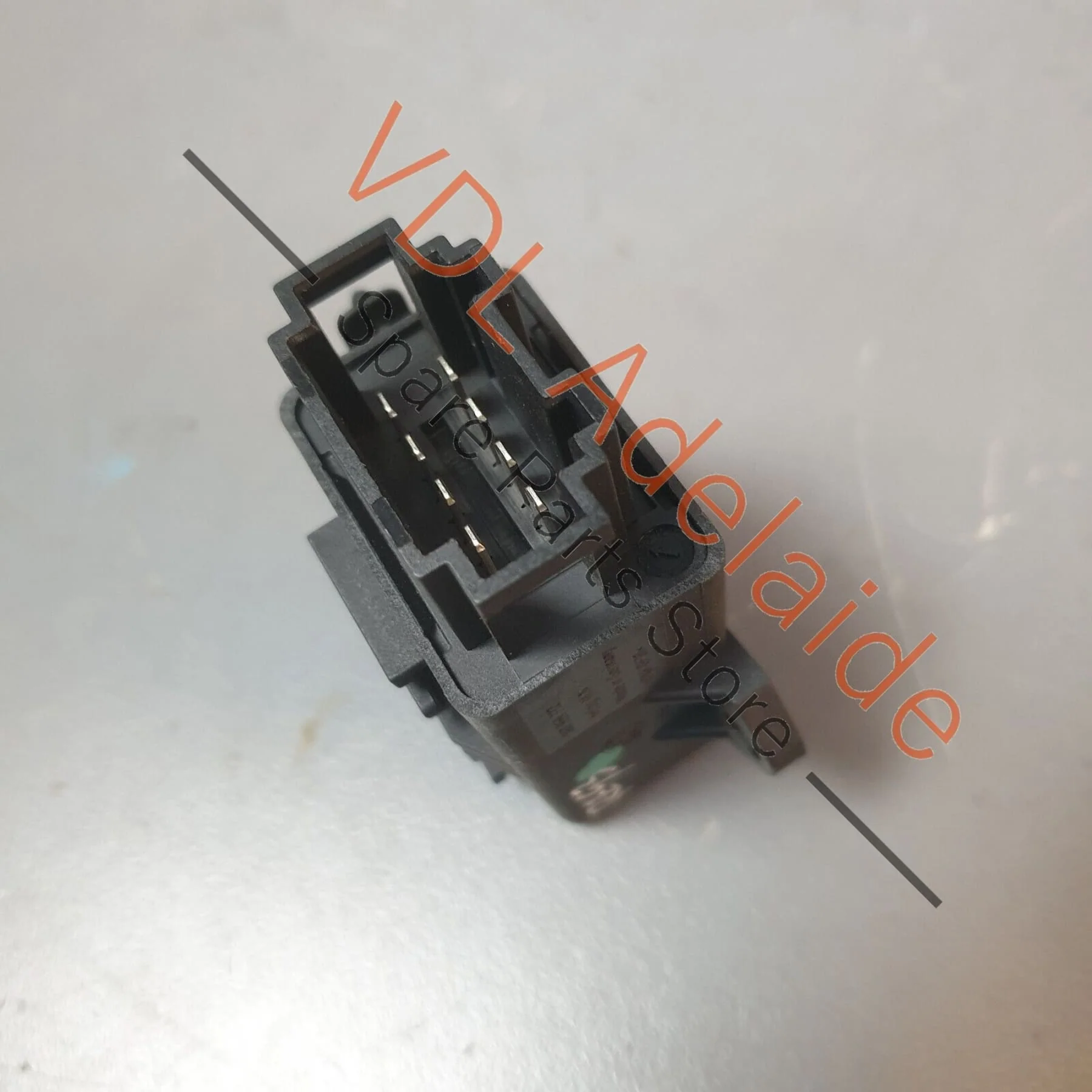 VW Touareg V10 7L Seat Heating Control Unit Relay 1K0959772 - Image 3