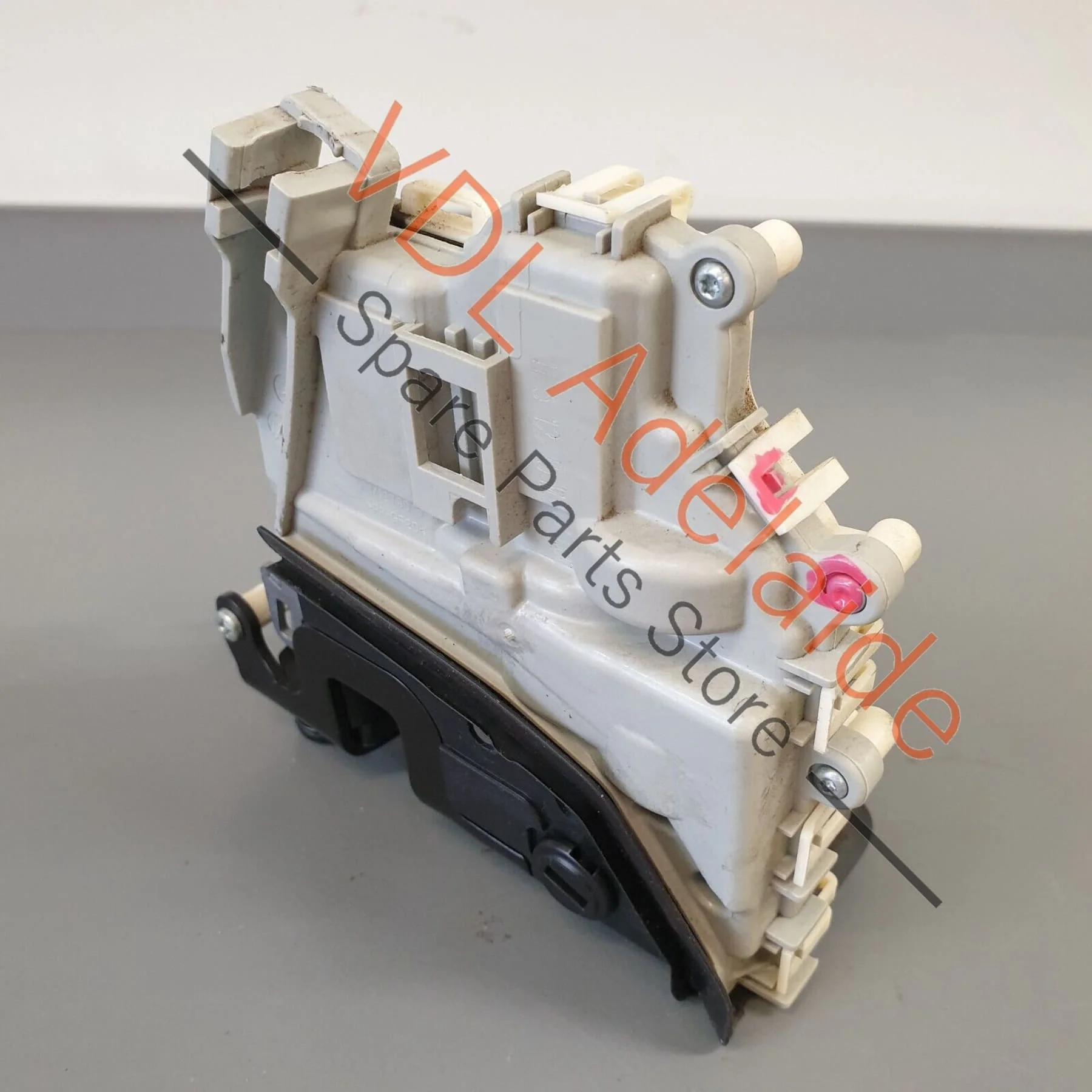 Audi RS3 S3 A3 8V Rear Right Door Lock Mechanism 8K0839016F - Image 5