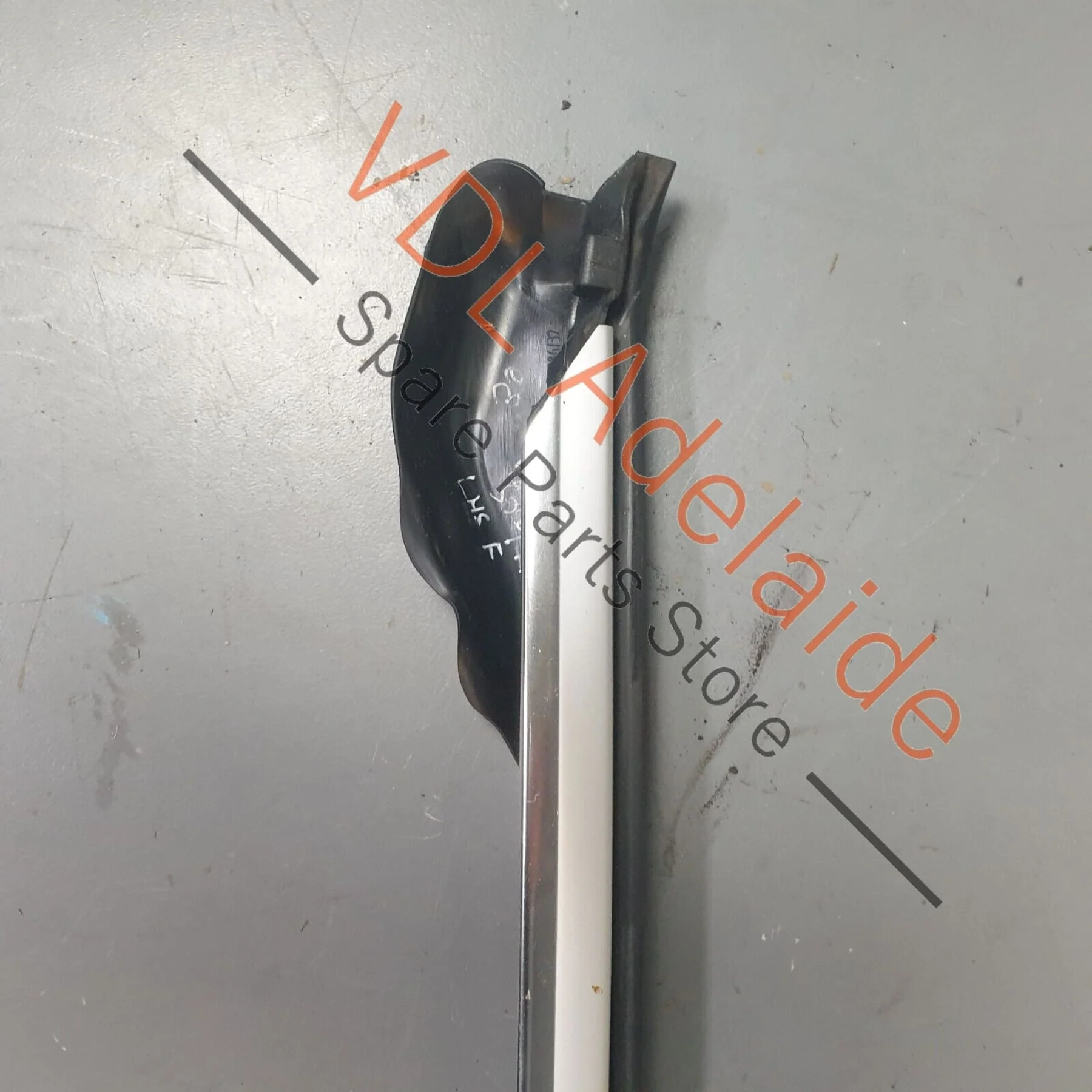 Porsche Panamera Turbo 971 Left Front Door Exterior Weather Seal - Image 7
