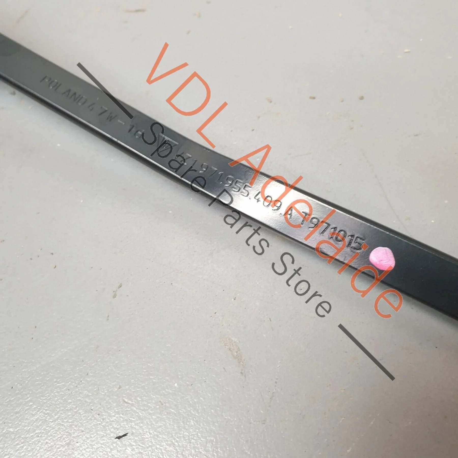 Porsche Panamera Turbo 971 Windscreen Wiper Arms for RHD - Image 4