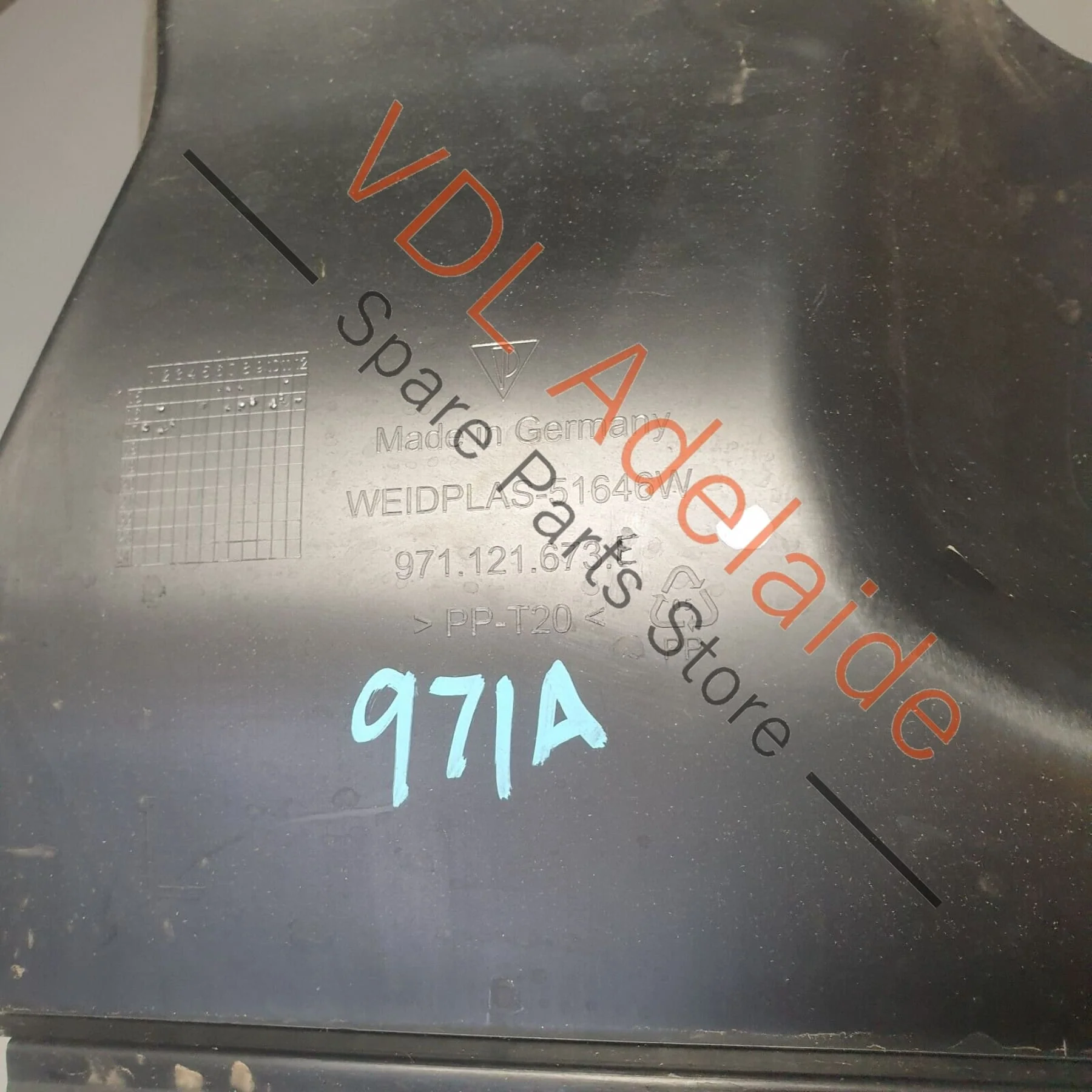 Porsche Panamera Turbo 971 Air Duct for Rear Left Intercooler 971121673E - Image 9