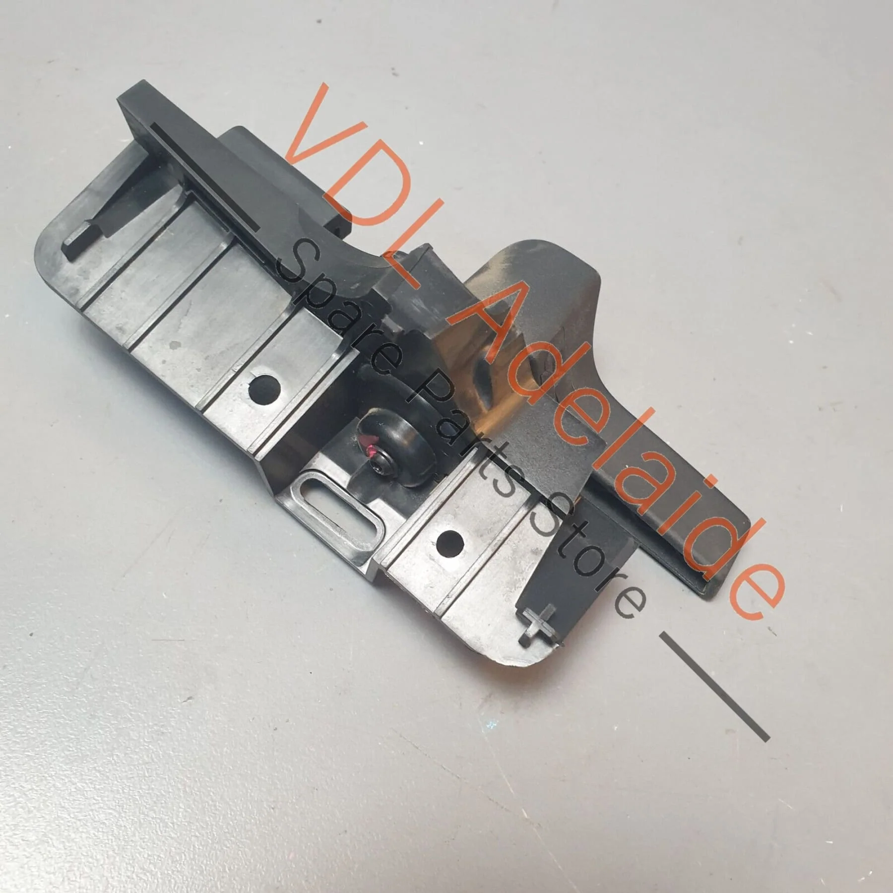 Porsche Panamera Turbo 971 Bonnet Opening Lid Lever Handle Pull 971823533A RHD - Image 7