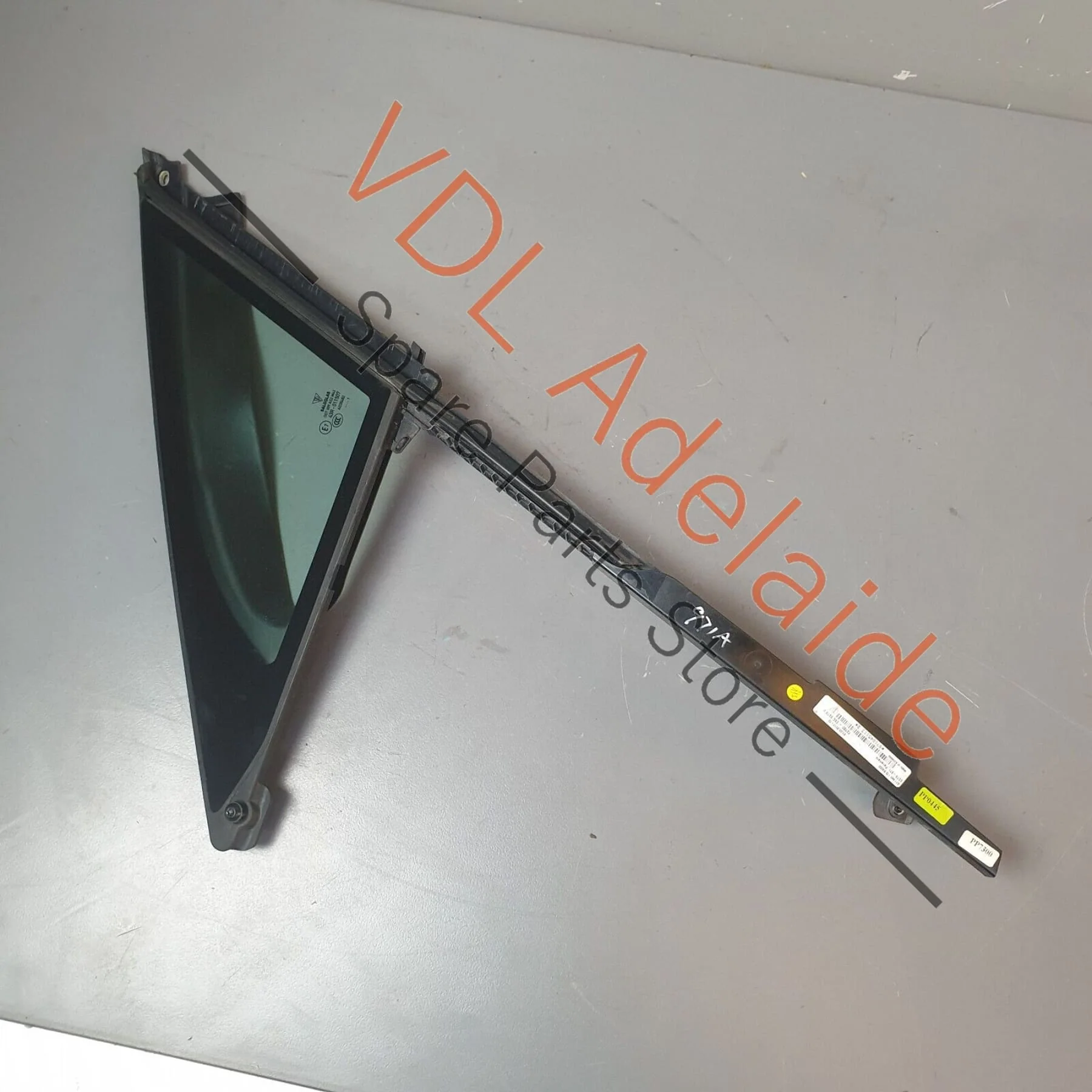 Porsche Panamera Turbo 971 Front Left Door Glass Window 971845113 - Image 5