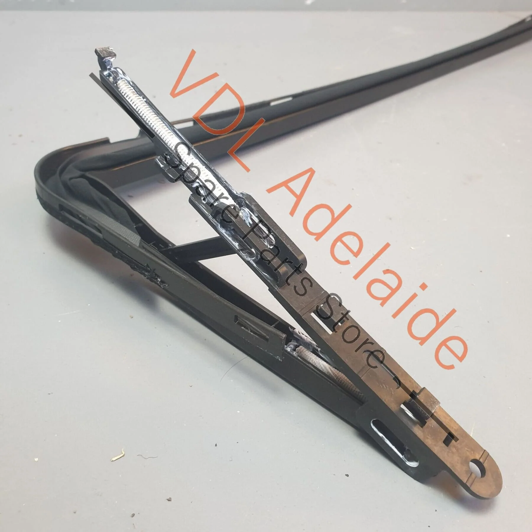 Porsche Panamera Turbo 971 Sunroof Wind Deflector 971877651 - Image 5