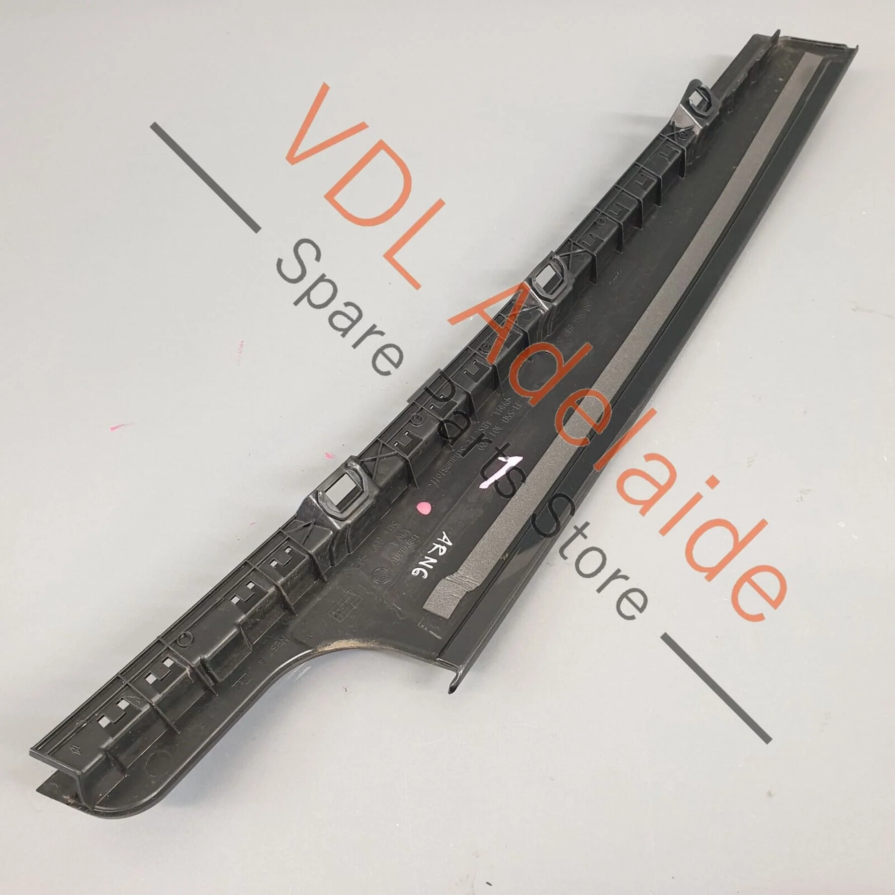 VW Golf GTi Mk7 Front Right Exterior Trim for Door Window Frame 5G4837890B - Image 10