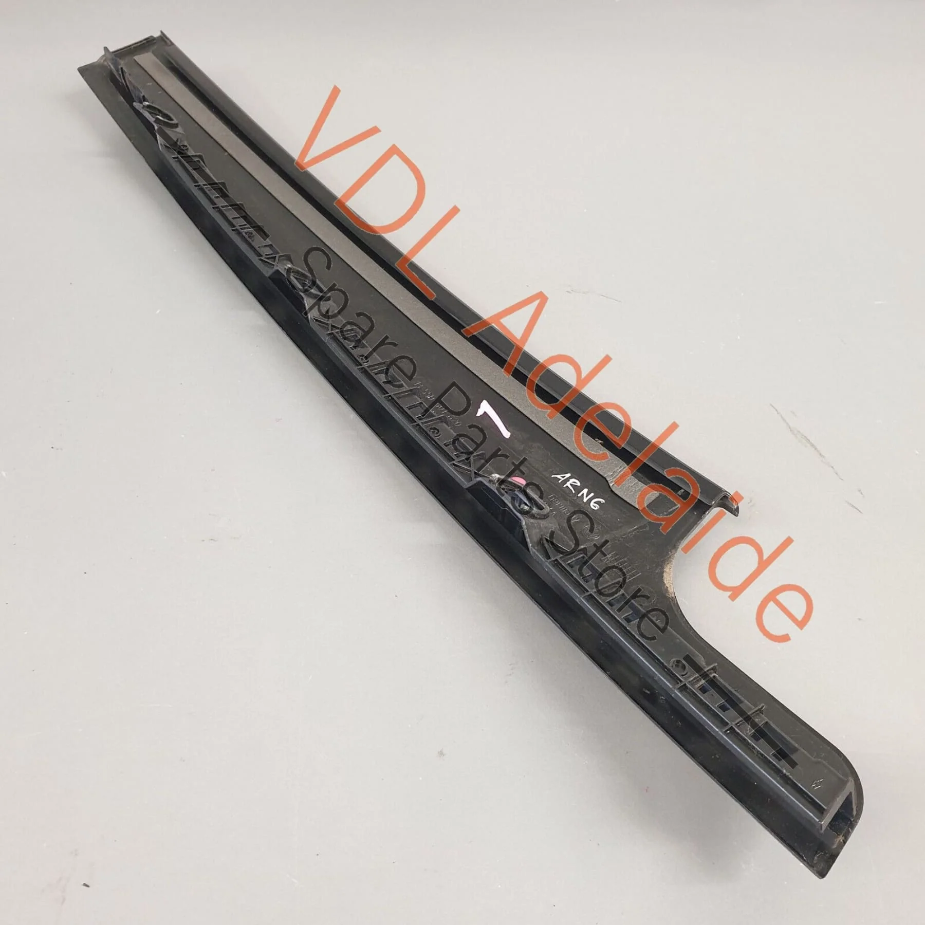 VW Golf GTi Mk7 Front Right Exterior Trim for Door Window Frame 5G4837890B - Image 8
