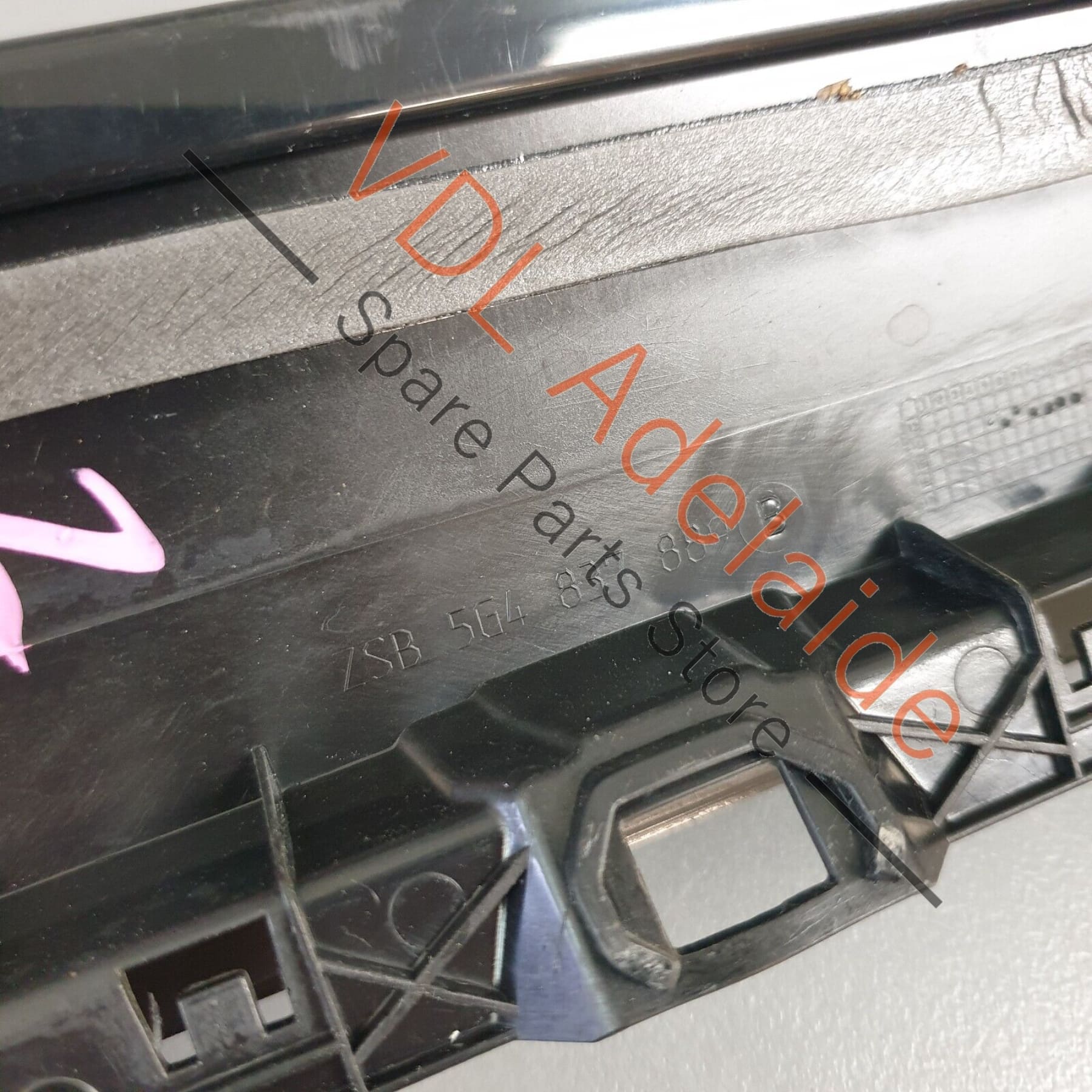 VW Golf GTi Mk7 Front Left Exterior Trim for Door Window Frame 5G4837889B - Image 3