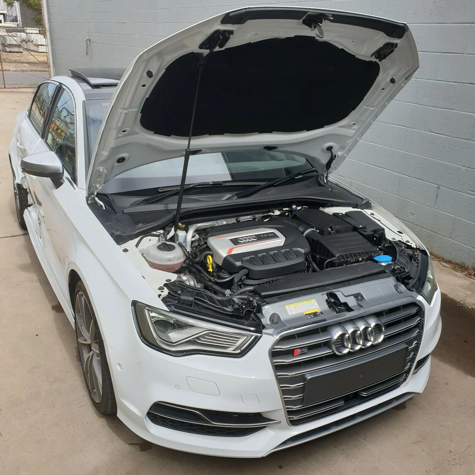 Genuine Audi Volkswagen VW Timing Cover 1.8 2.0 TFSI 06K109210AF - Image 9