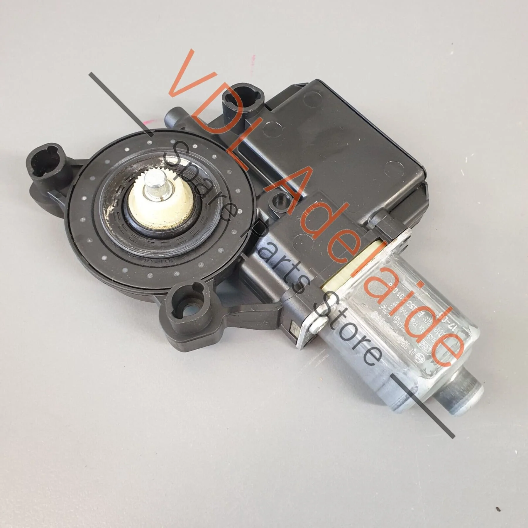 VW Polo GTi Mk5 Rear Right Window Regulator Motor 05/2014-17 6R0959812AA - Image 4