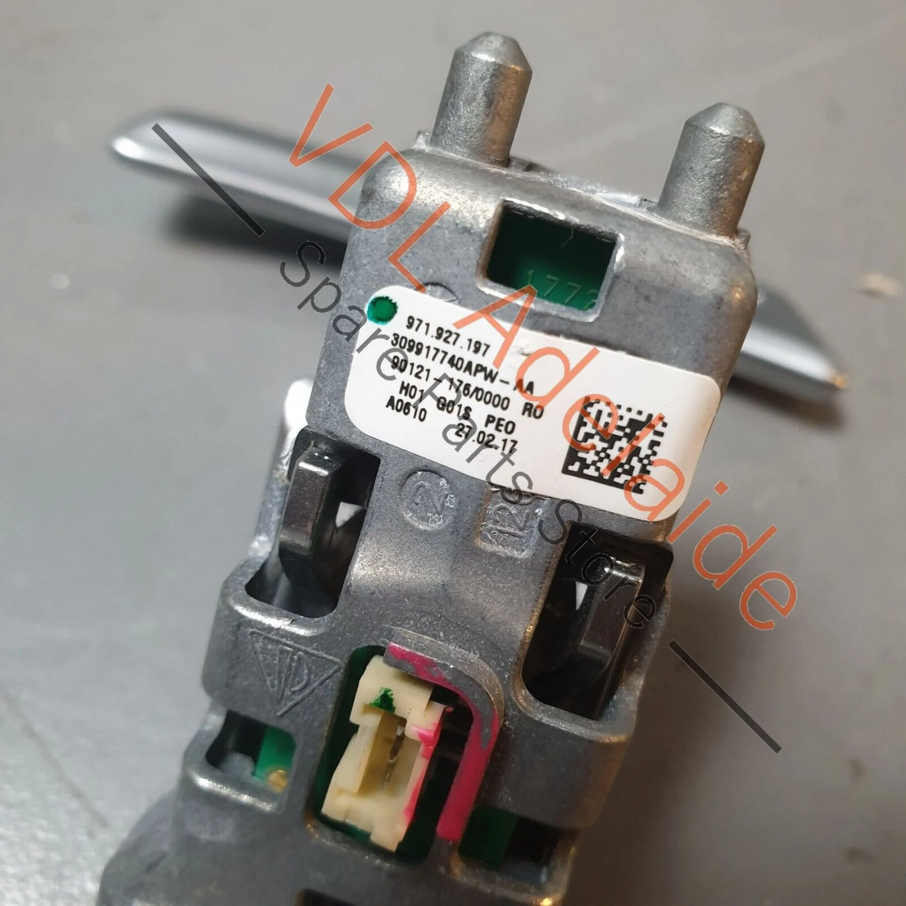 Porsche Panamera Turbo 971 Left Side Shift Down Paddle 971998540 GT8 971127197 - Image 3