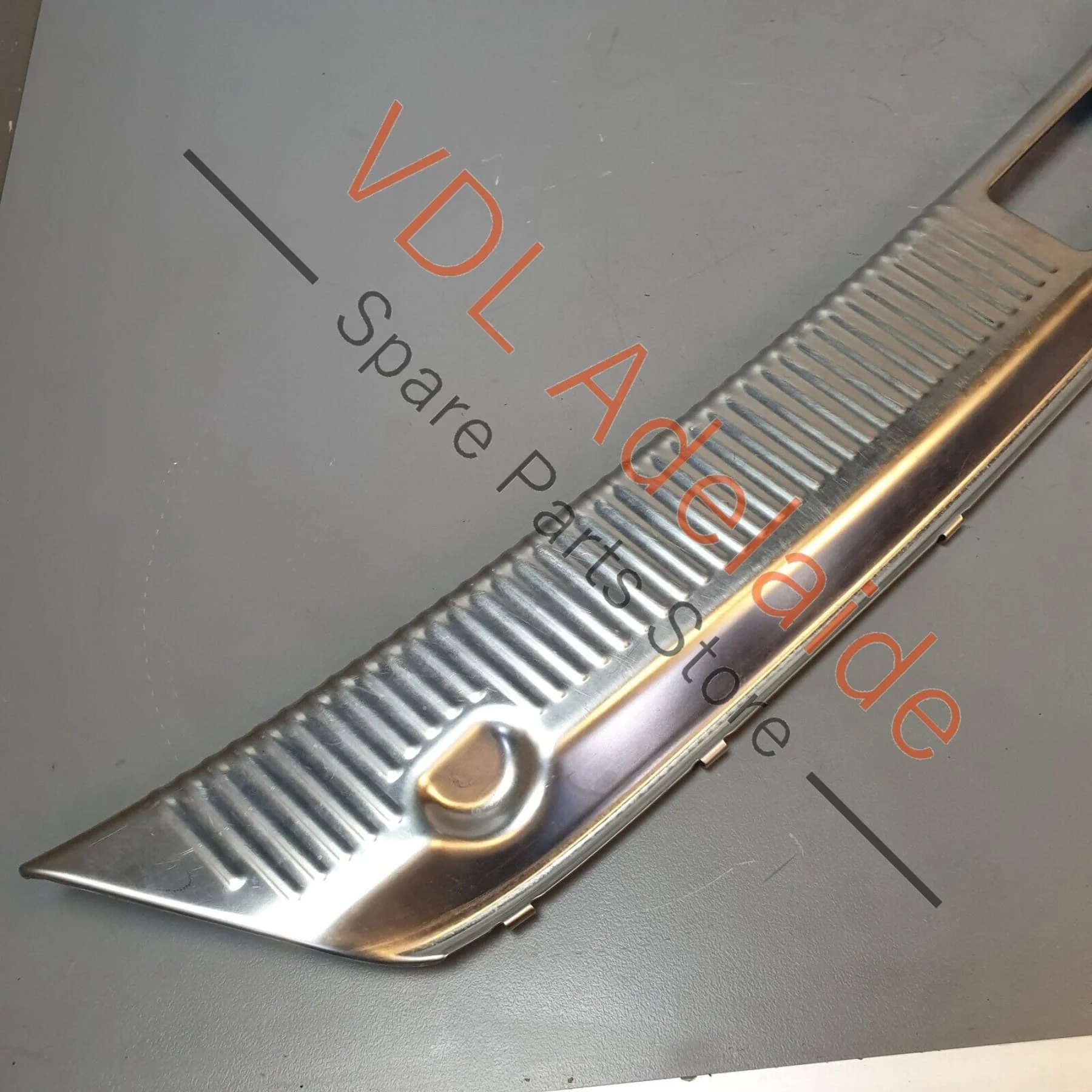 Audi A8 4H Rear Boot Trunk Cargo Loading Stainless Steel Protective Trim 4H0863471C - Image 4