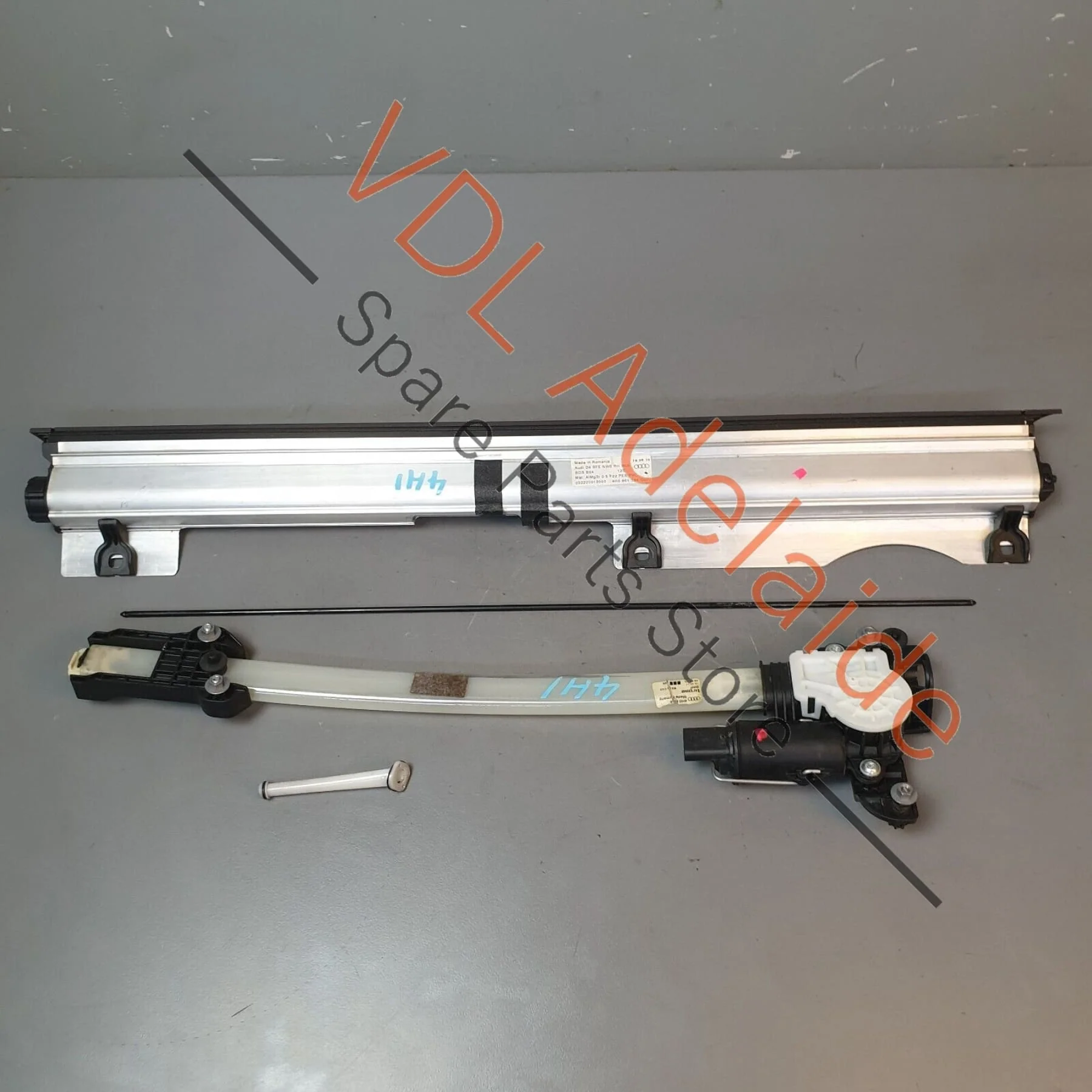 Genuine Audi A8 4H Right Rear Electric Roller Sunshade Blind Assembly Kit 4H0861334 - Image 10
