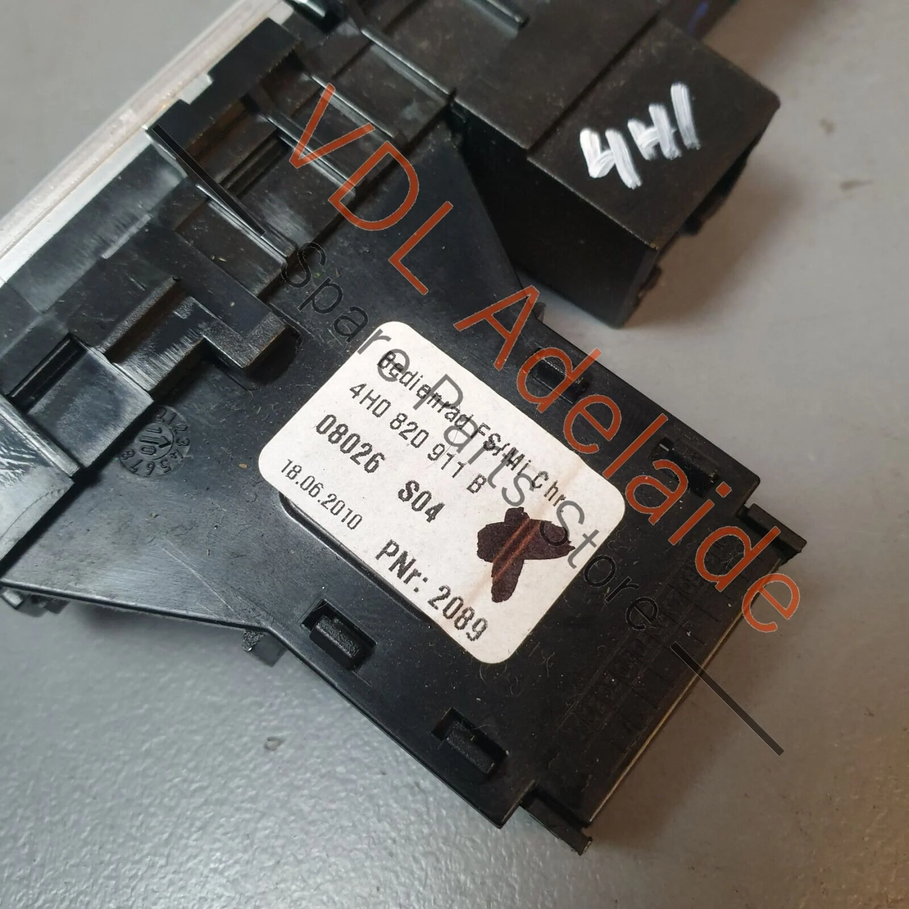 Audi A8 4H Dashboard Switch for Hazard ABS & MMI Brushed Stainless Steel 4H2959673D - Image 5