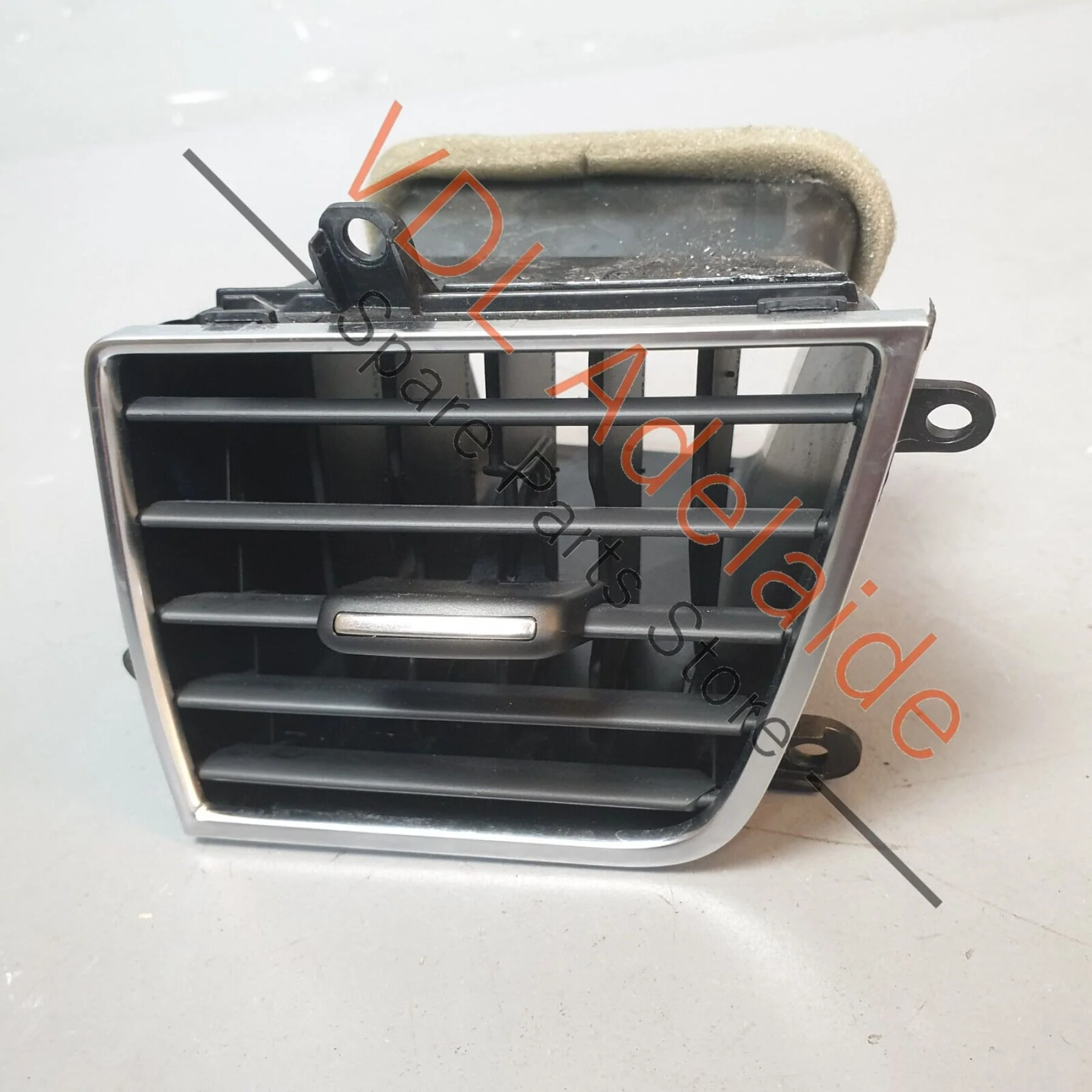 Audi A8 4H Driver Side Middle Inner Air Vent Centre for RHD Vehicles 4H2820952 - Image 3