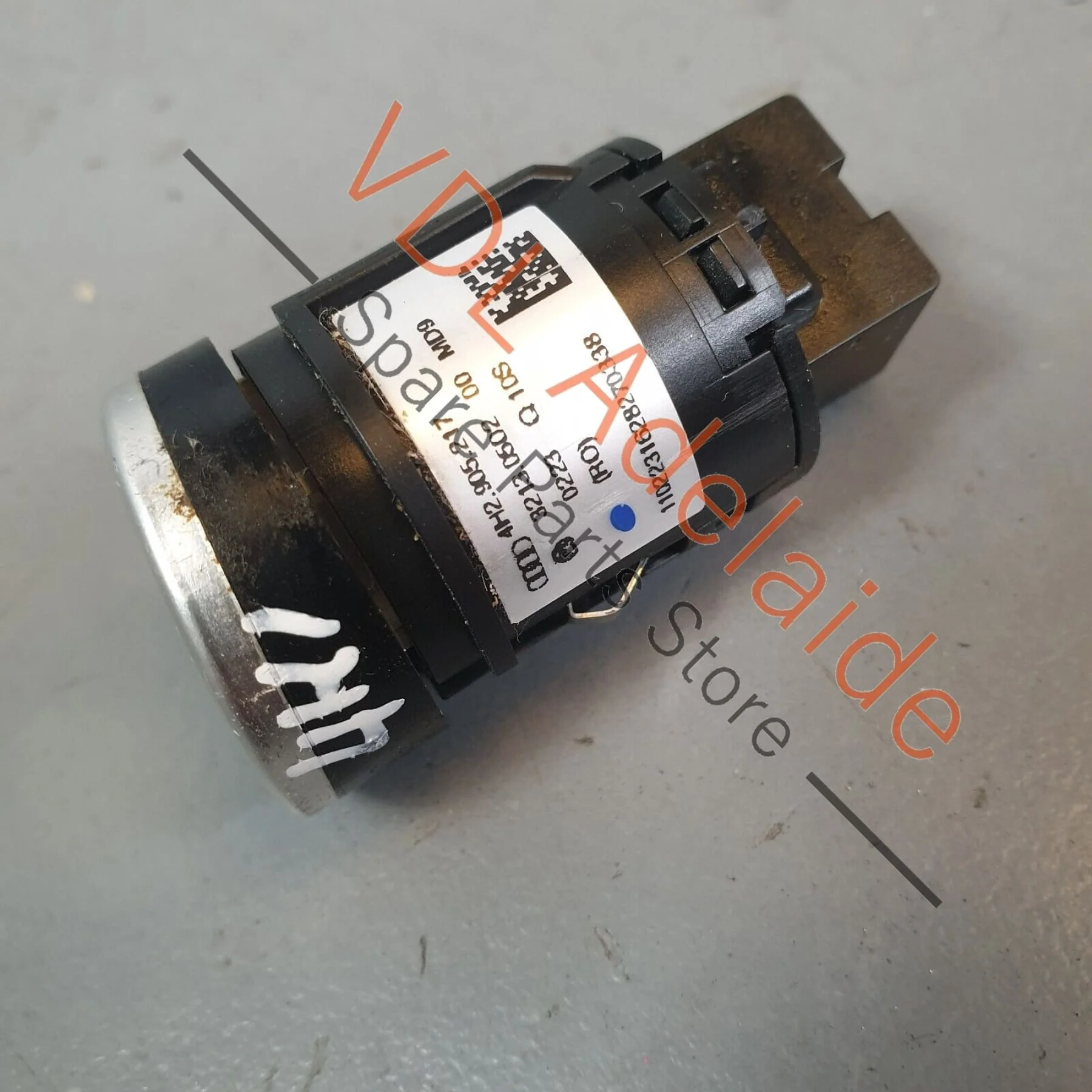 Audi A8 S8 4H Centre Dash Switch Button for Start Stop Ignition RHD 4H2905217A - Image 4