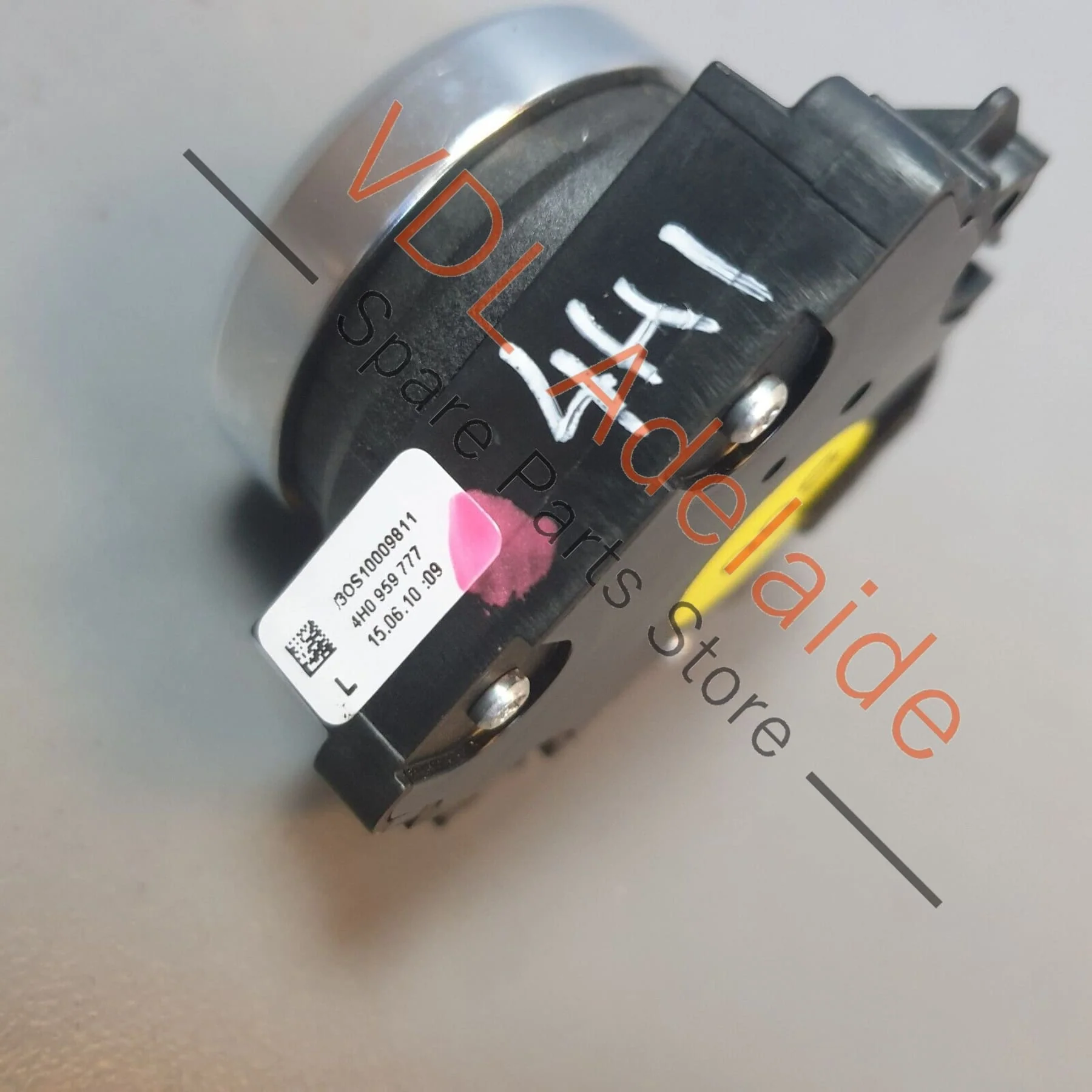 Audi A8 4H Left Side Front Seat Adjustment Switch 4H0959777 V58 - Image 4