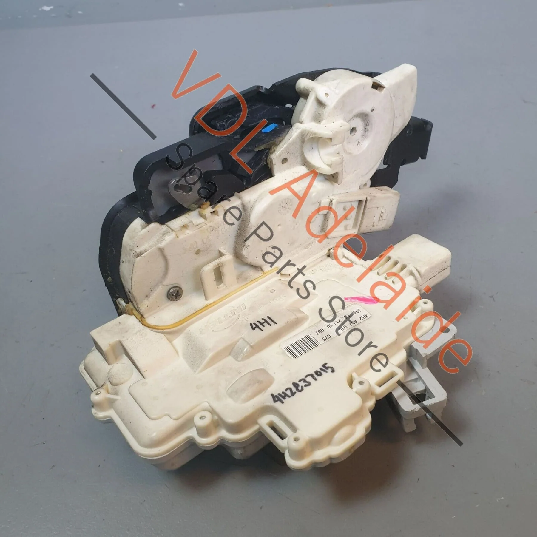 Audi A8 4H Front Left Passengers Door Lock 4H2837015E