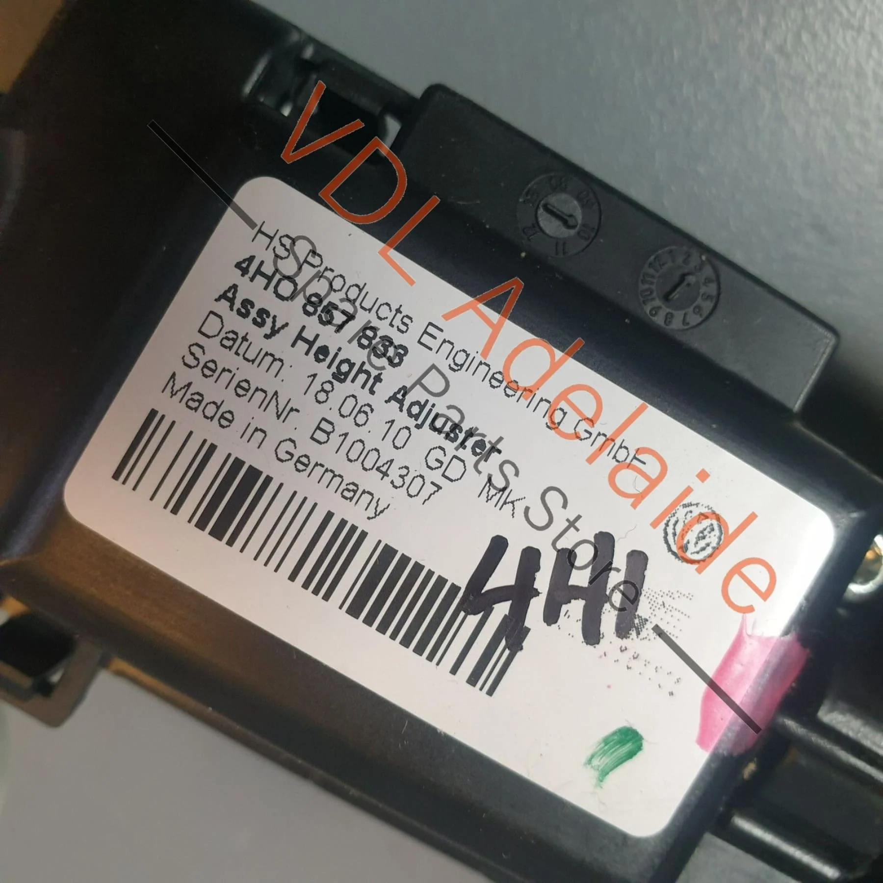 Audi A8 4H Front Seatbelt Height Adjustment Motor 4H0857833 - Image 3