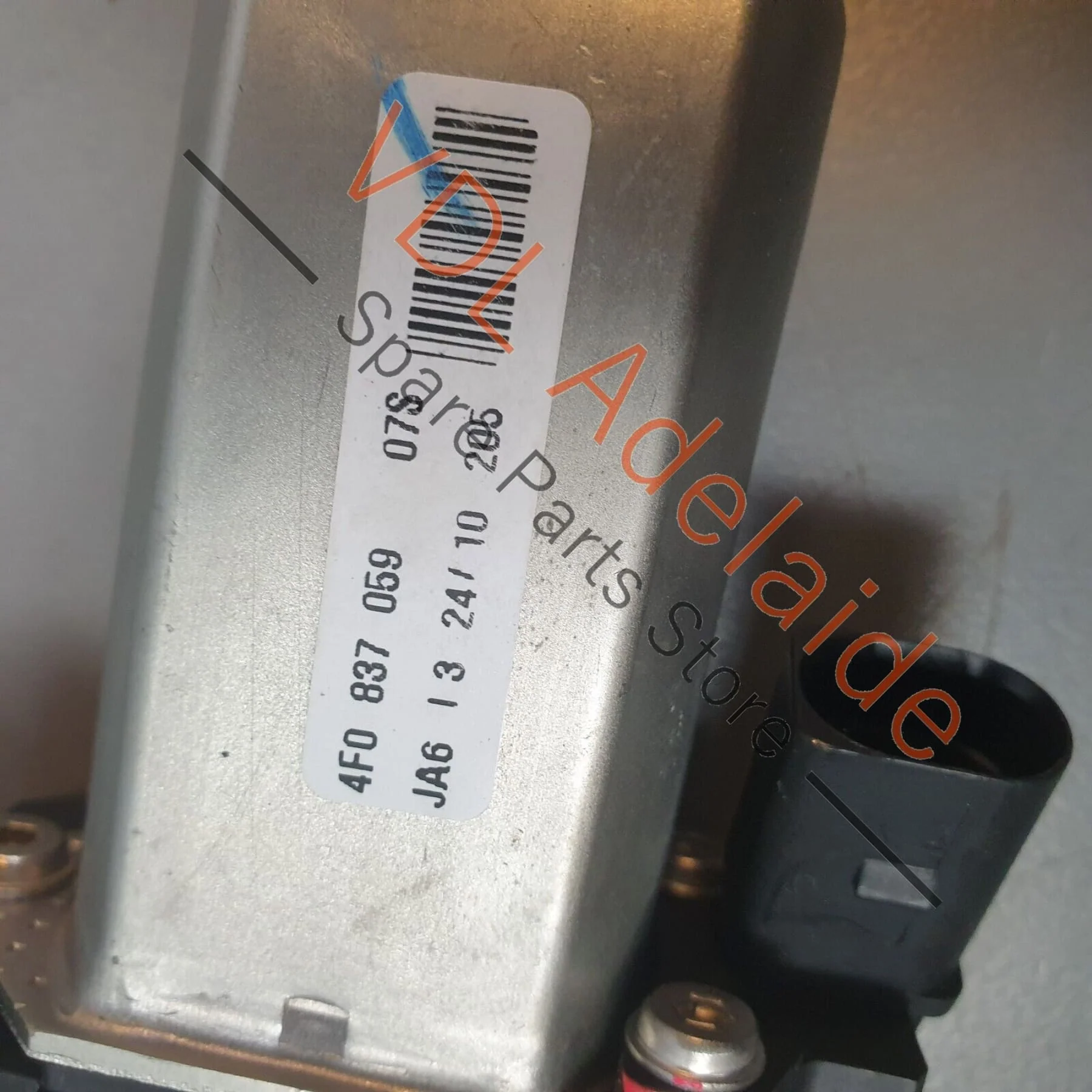 Bentley Audi A8 4H Automatic Door Closing Motor Driver Unit Left LHS 4F0837059 - Image 3