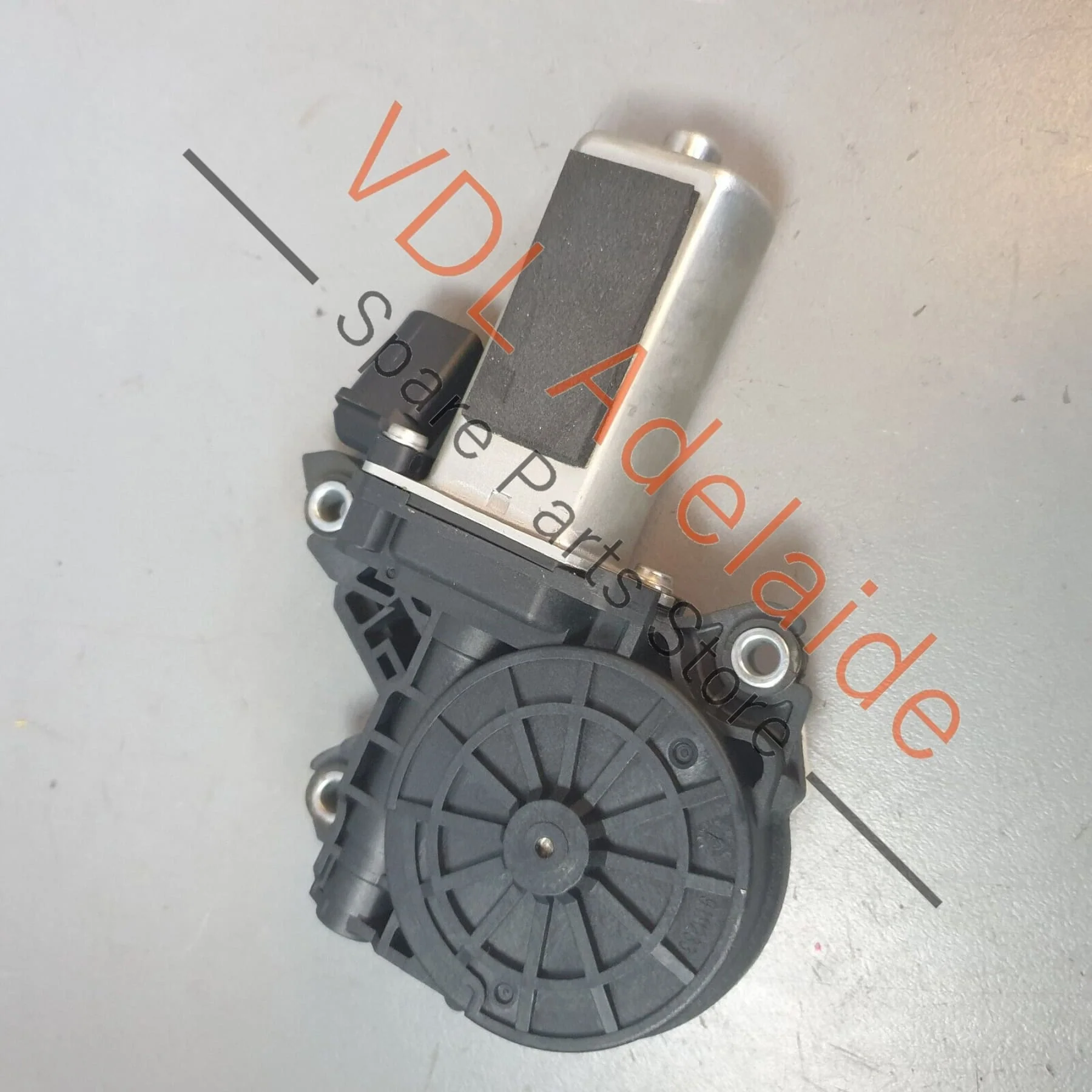 Bentley Audi A8 4H Automatic Door Closing Motor Driver Unit Left LHS 4F0837059 - Image 4